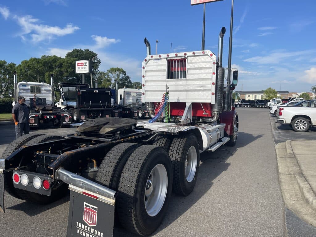 2014 Kenworth W900 in Birmingham, AL — photo 4