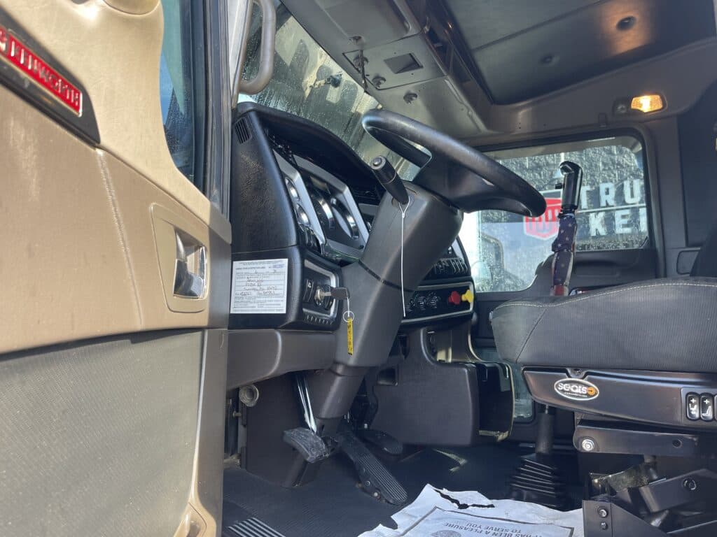 2014 Kenworth W900 in Birmingham, AL — photo 6