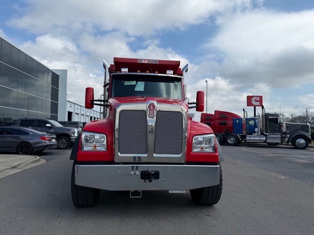 2026 Kenworth T880 in Birmingham, AL — photo 2