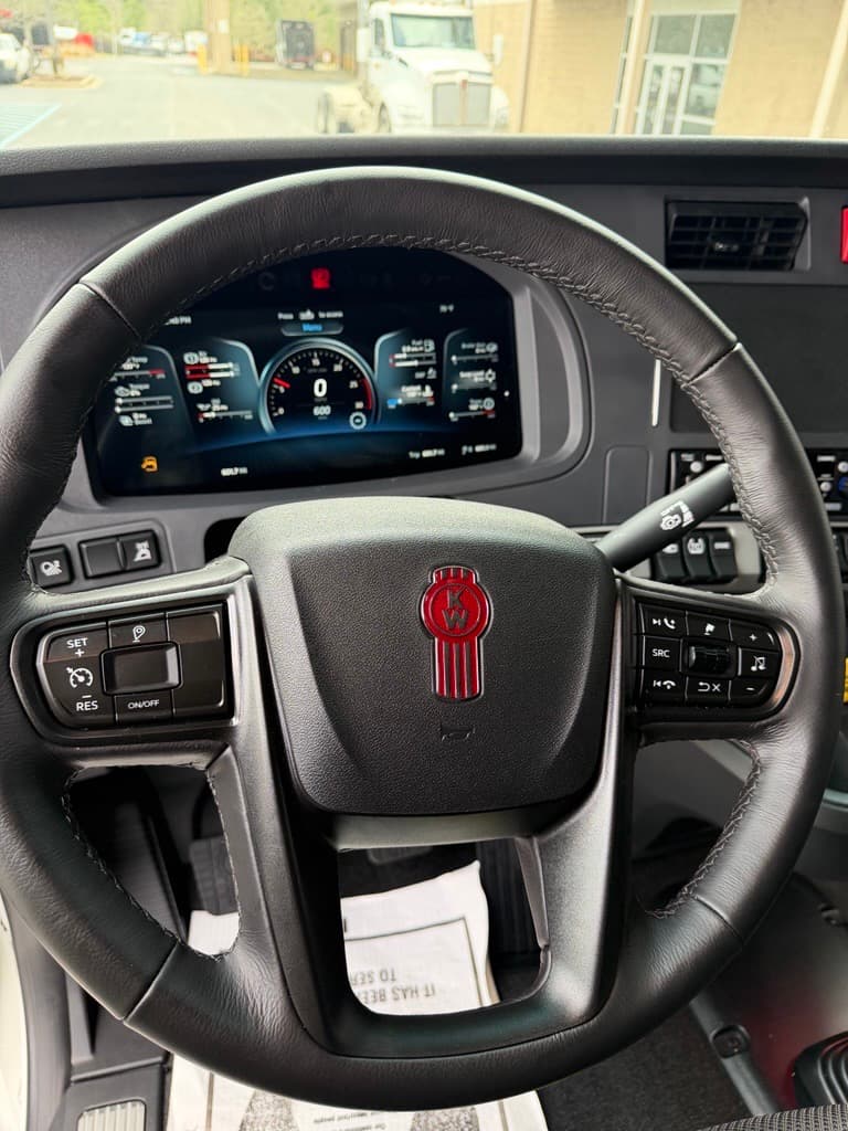 2026 Kenworth in Birmingham, AL — photo 11