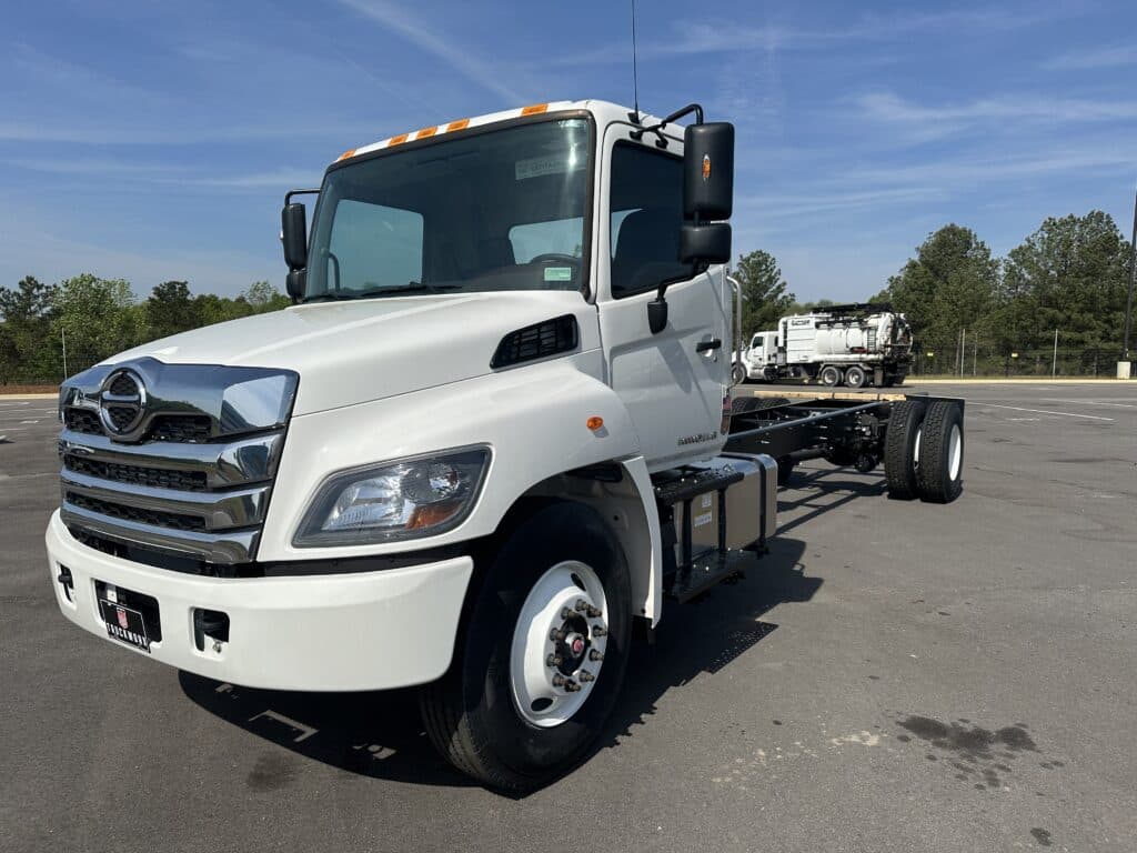 2027 Hino