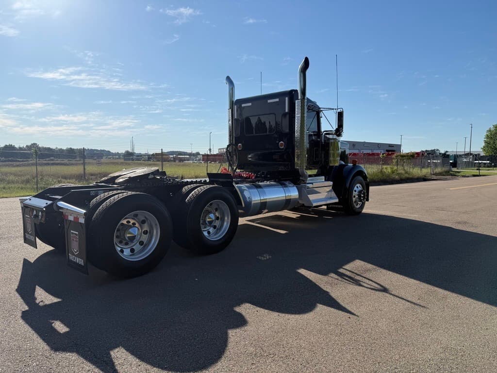 2025 Kenworth W900 in Jackson, MS — photo 5