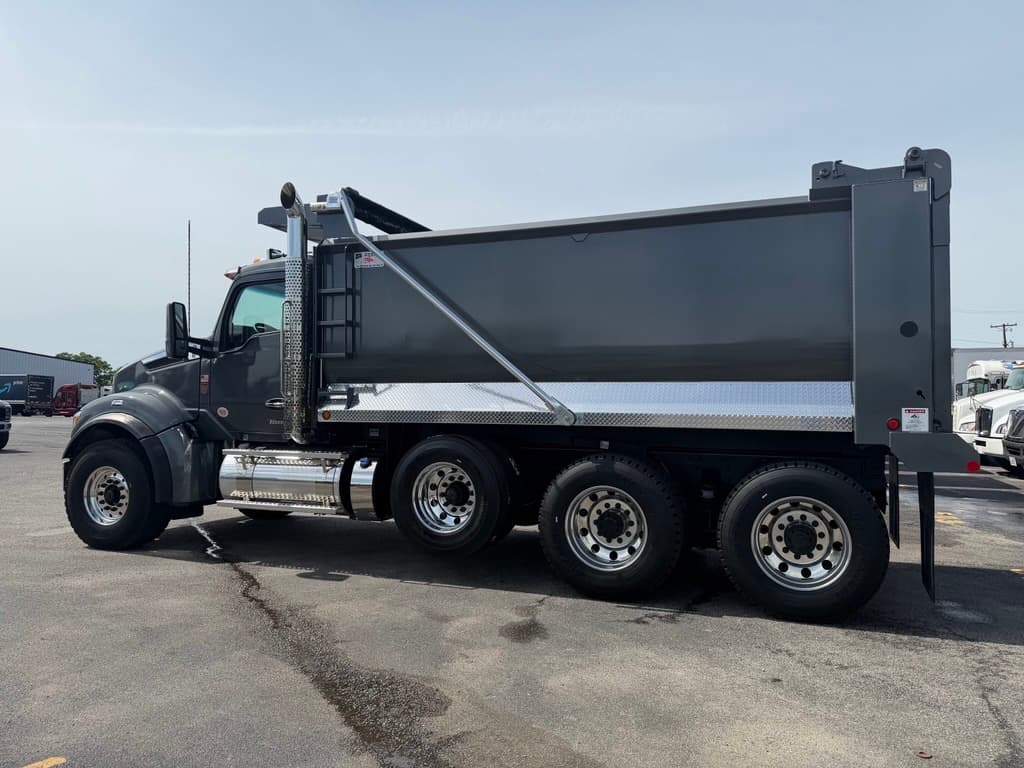 2027 Kenworth T880 in Mobile, AL — photo 4