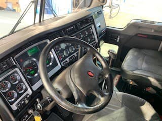2022 Kenworth W900 in Birmingham, AL — photo 8
