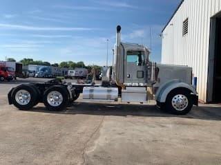 2022 Kenworth W900 in Birmingham, AL — photo 3