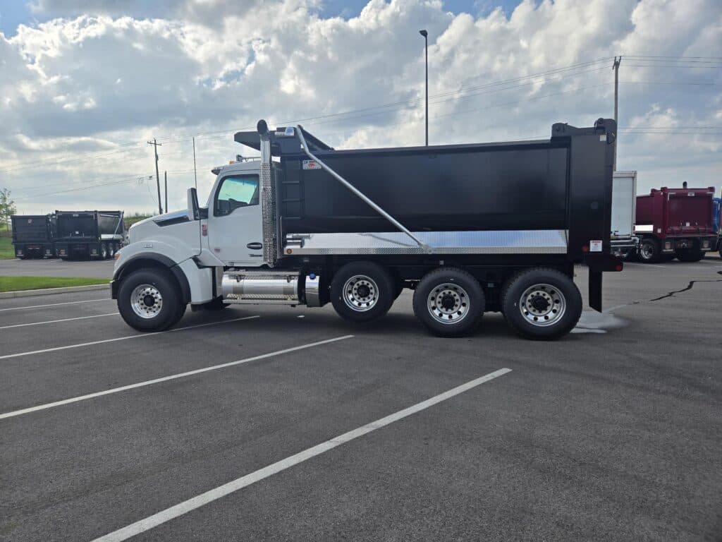 2027 Kenworth T880 in Huntsville, AL — photo 4