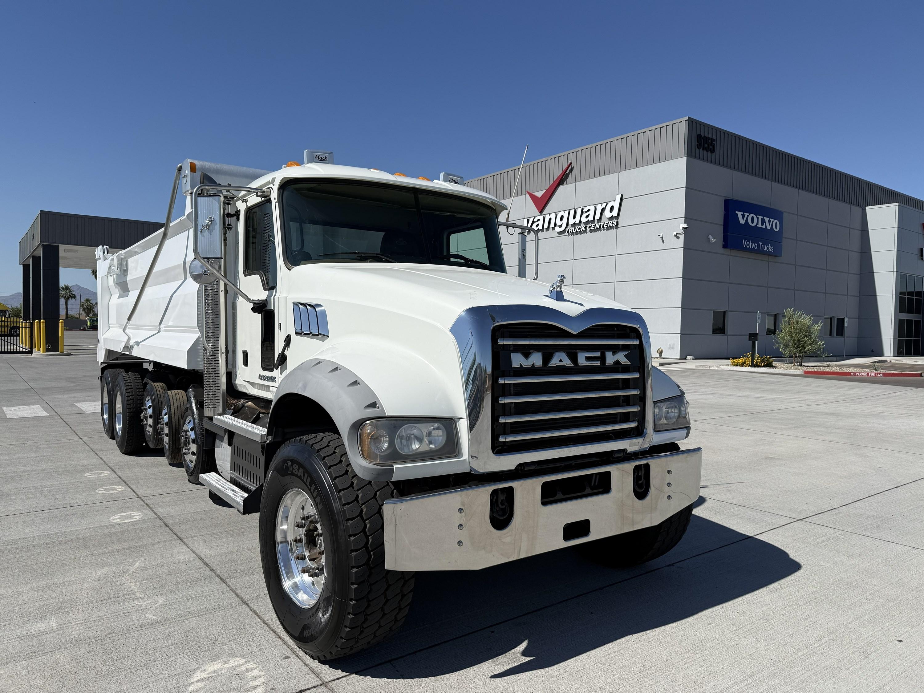 2016 Mack Granite