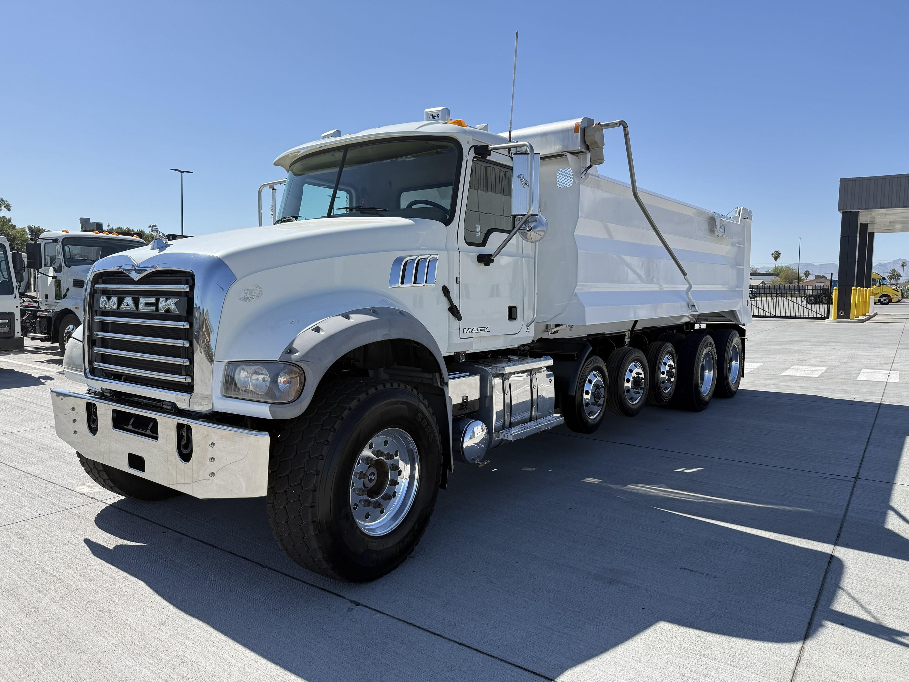 2016 Mack Granite in PHOENIX, AZ — photo 3