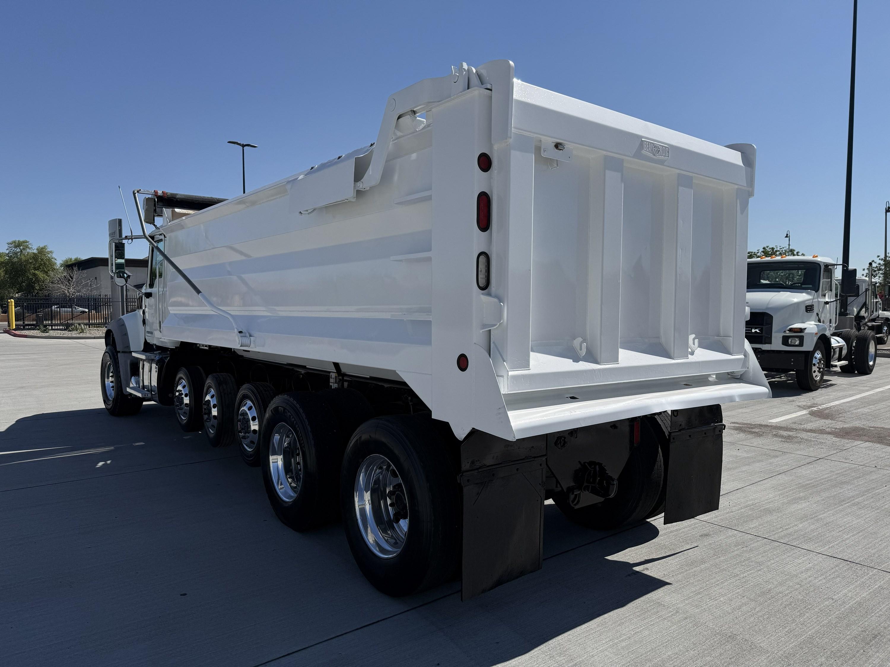 2016 Mack Granite in PHOENIX, AZ — photo 7