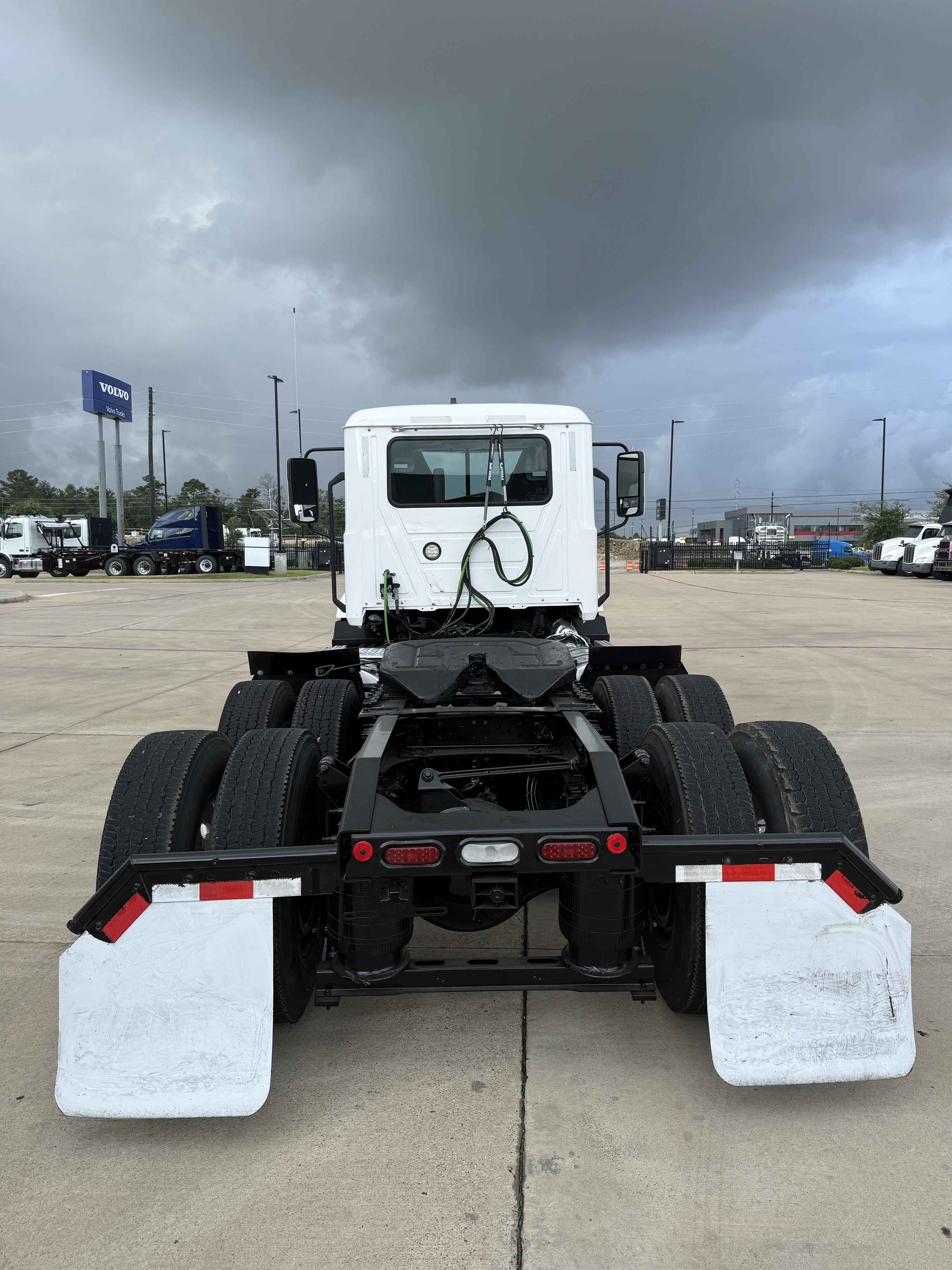 2021 Mack Anthem in HOUSTON, TX — photo 6