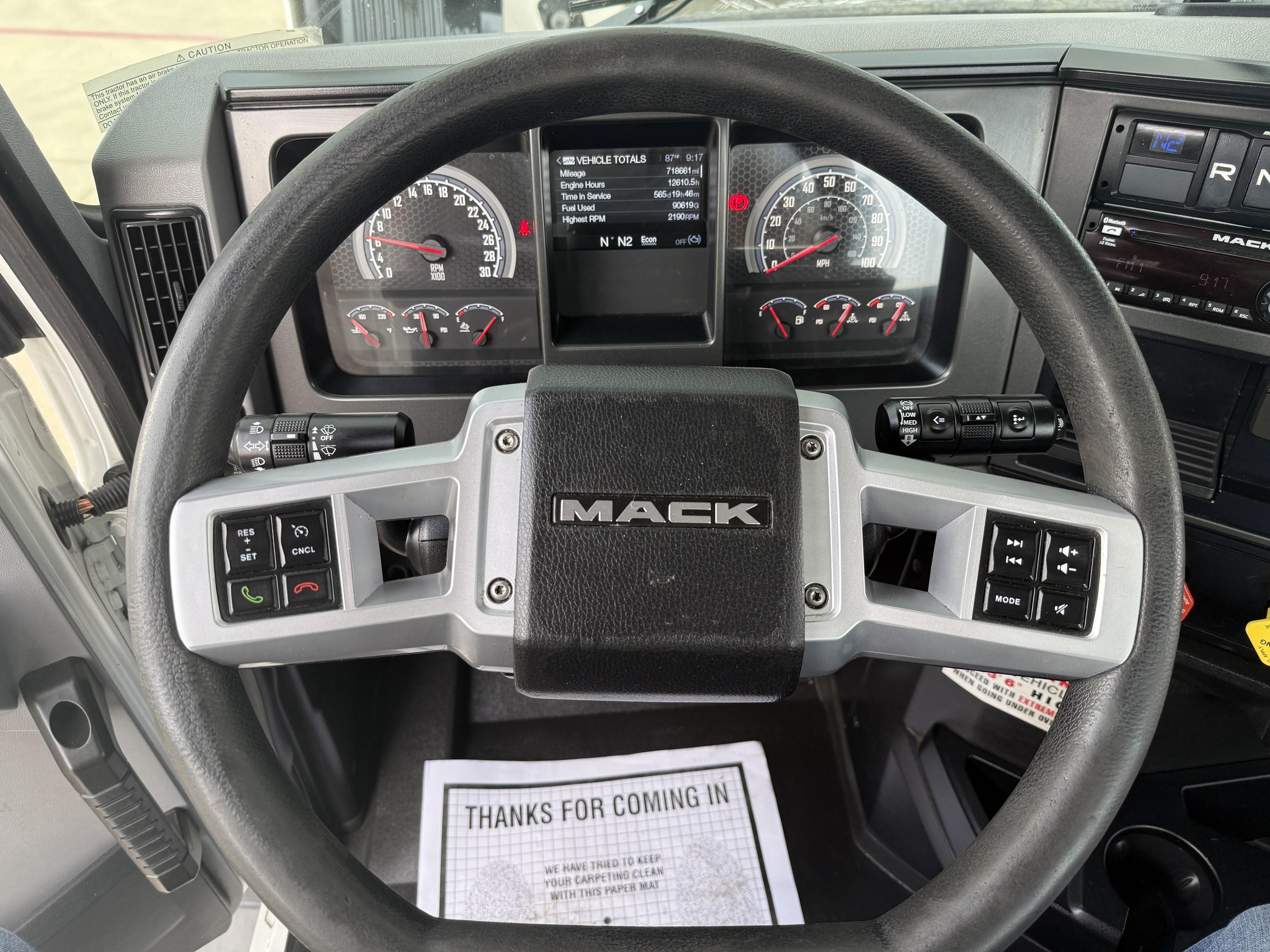 2021 Mack Anthem in HOUSTON, TX — photo 14