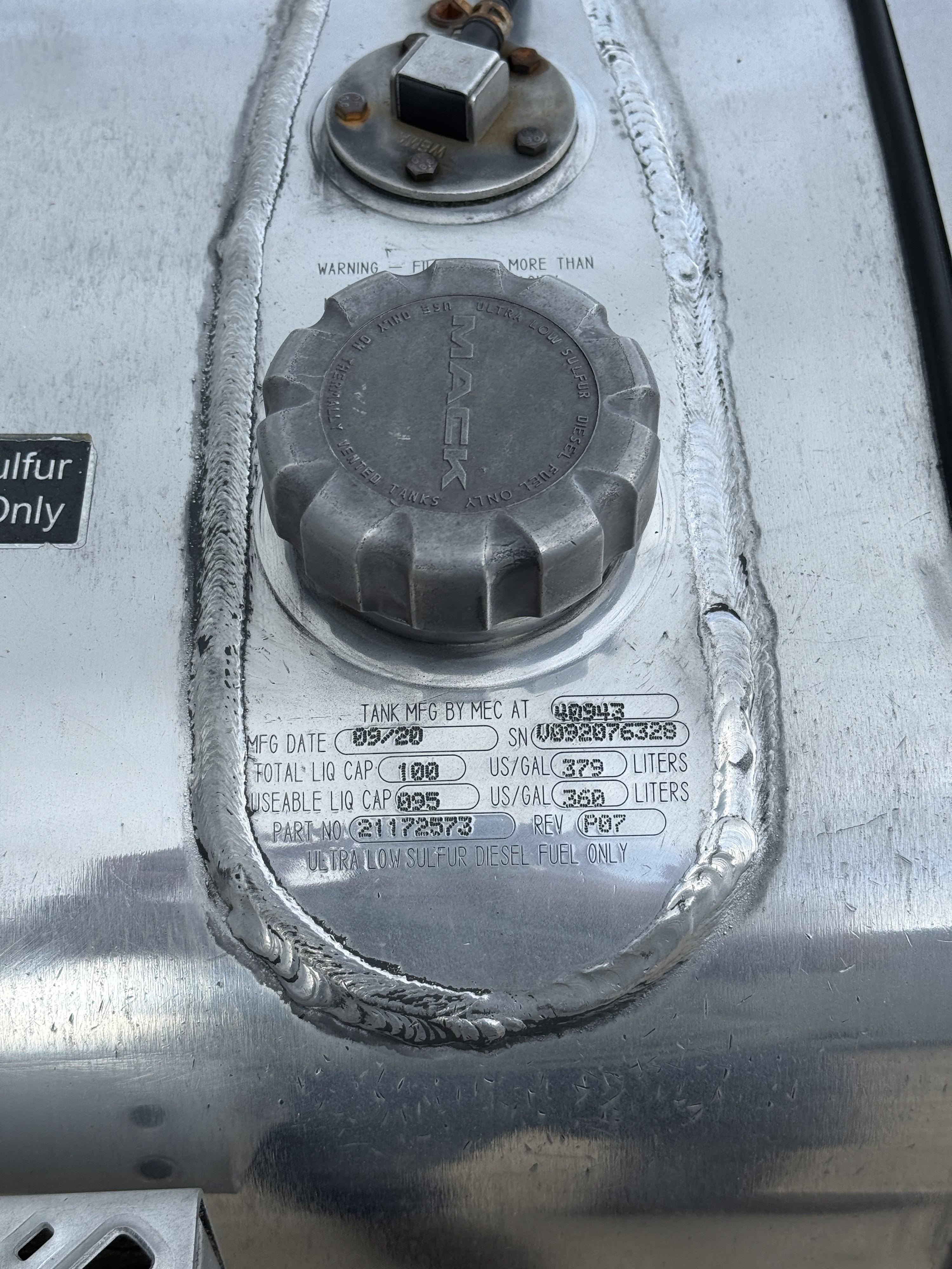 2021 Mack Anthem in HOUSTON, TX — photo 16