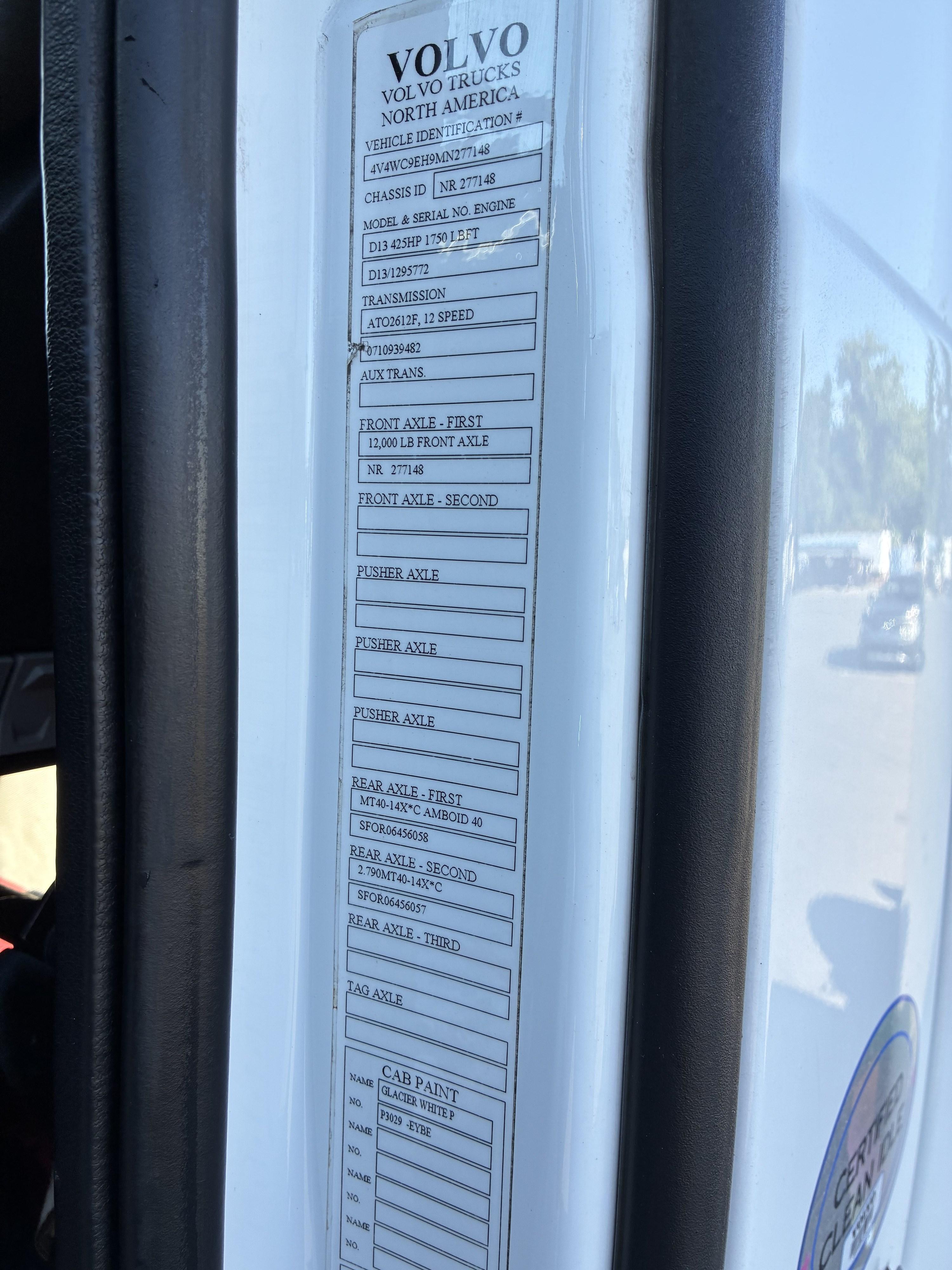 2021 Volvo VNR 640 in CHARLOTTE, NC — photo 11