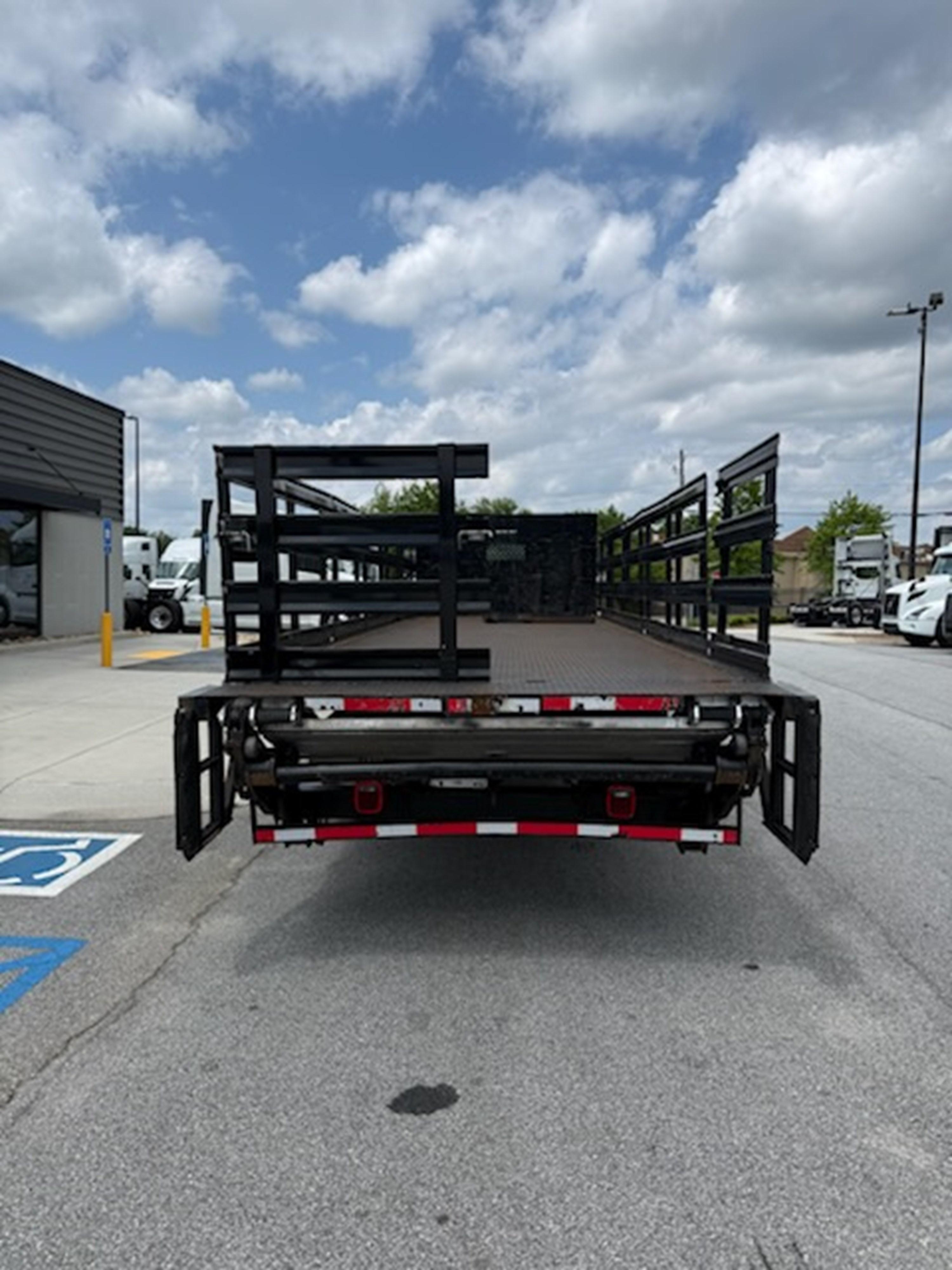 2017 Ford F-750 in GA — photo 4