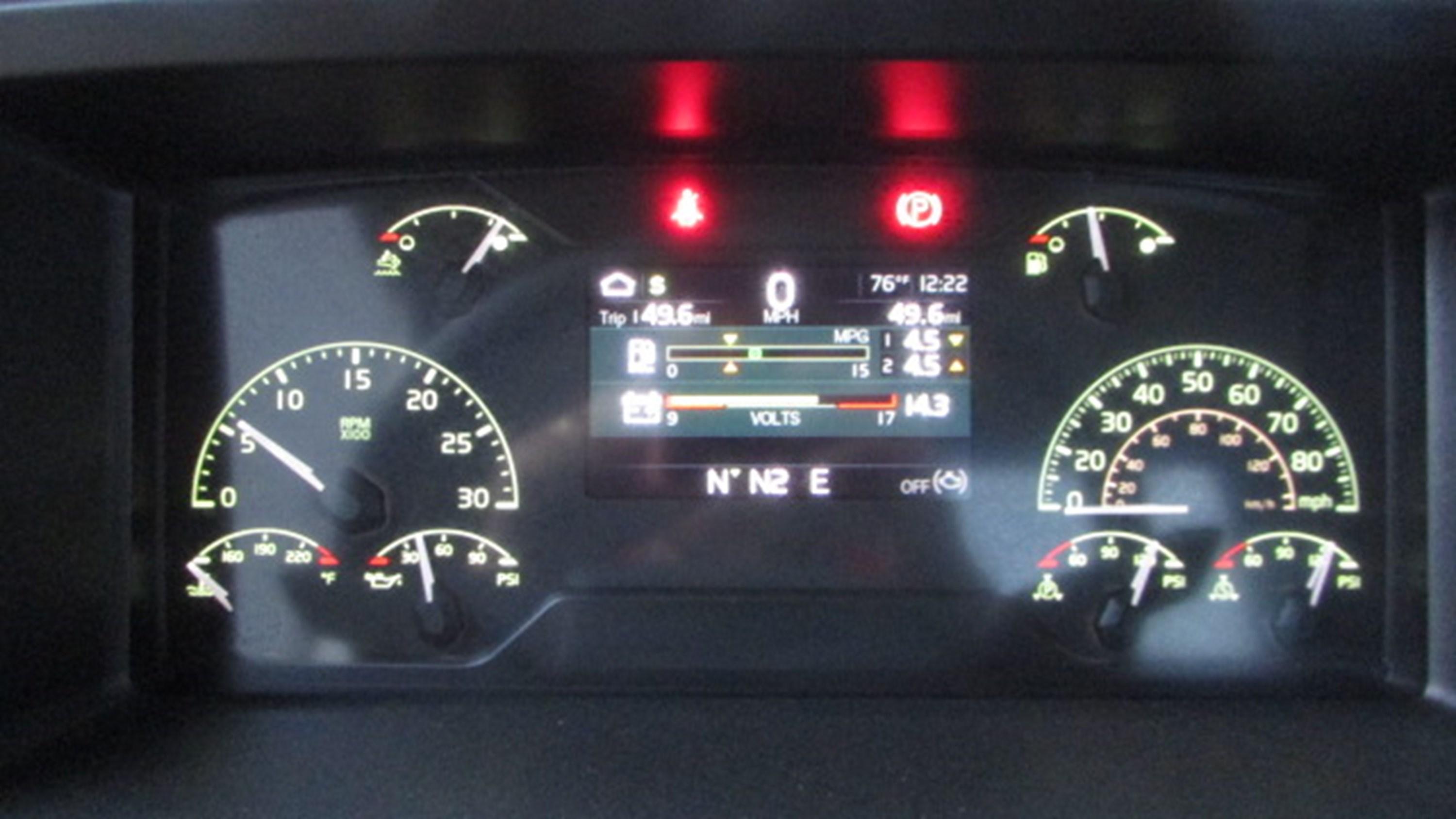 2025 Volvo in HOUSTON, TX — photo 14