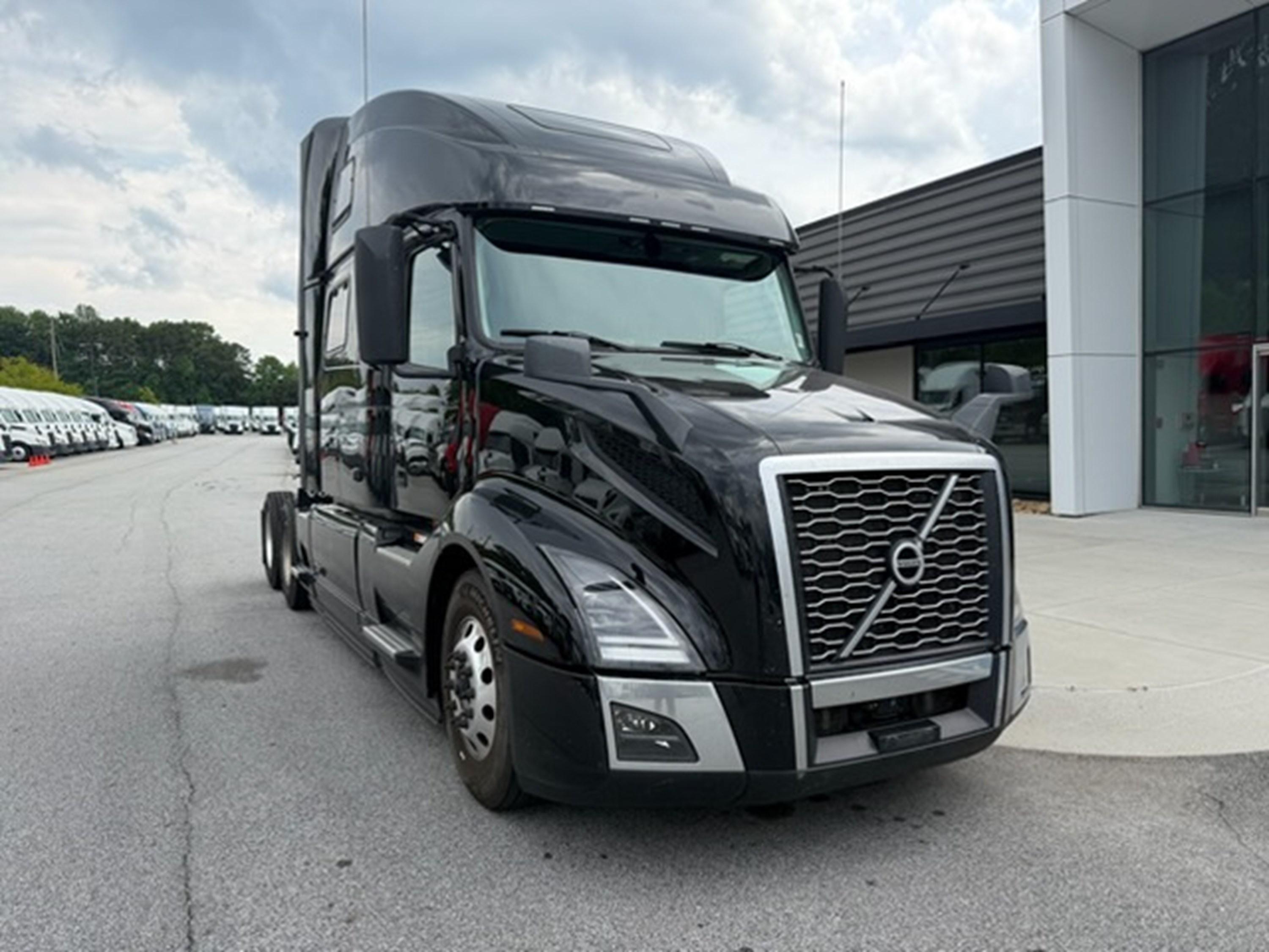 2024 Volvo VNL 860