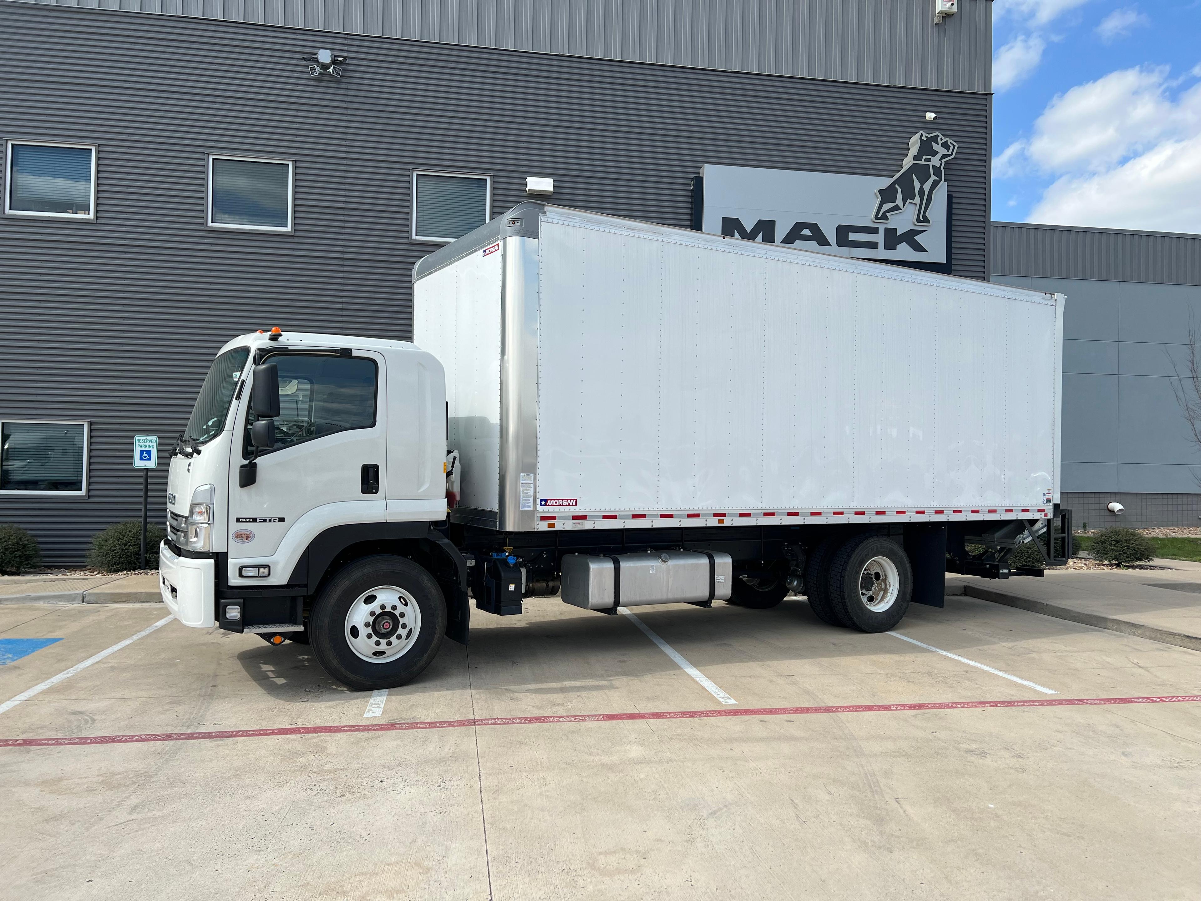 2025 Isuzu FTR