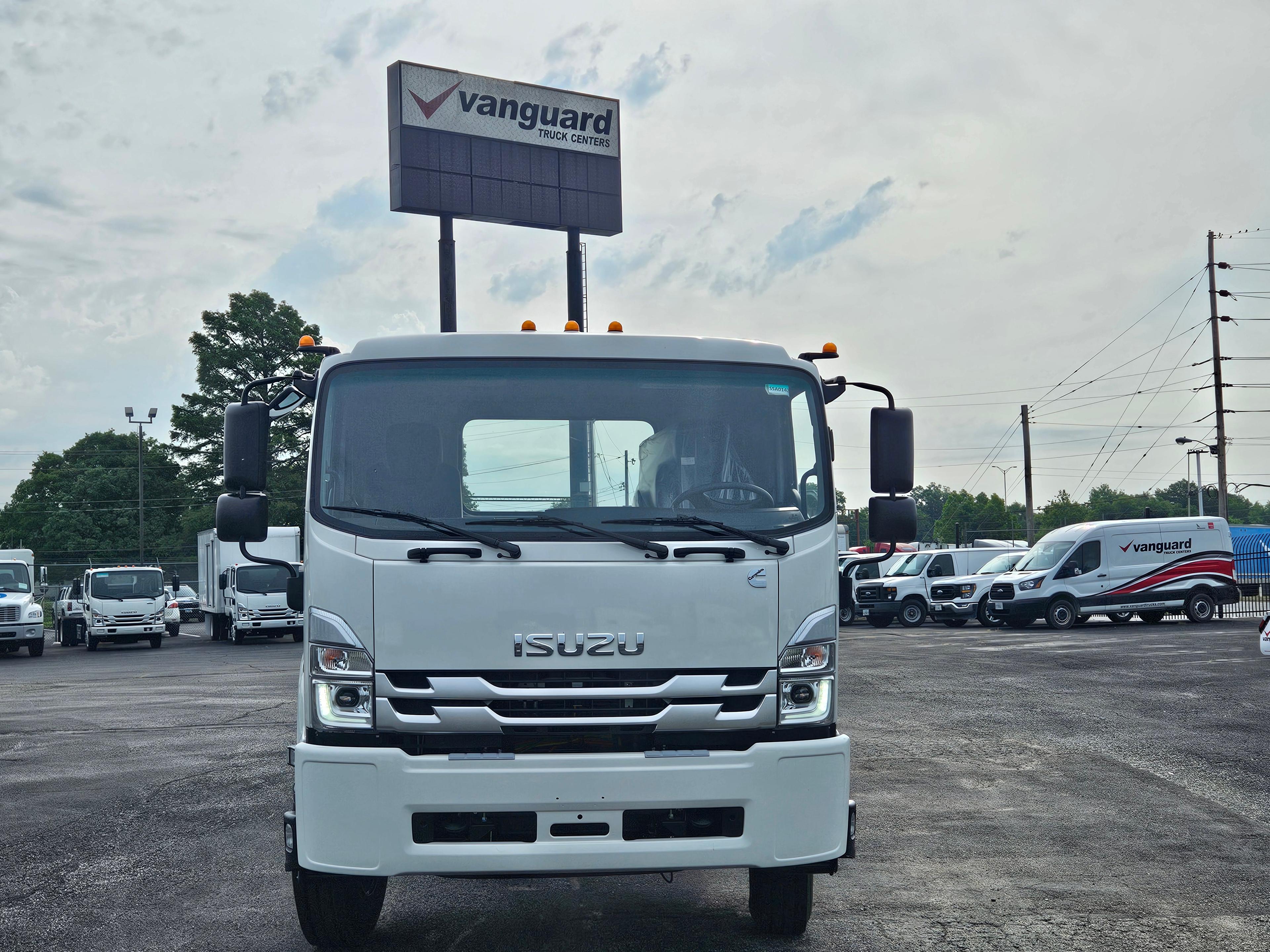 2025 Isuzu FTR