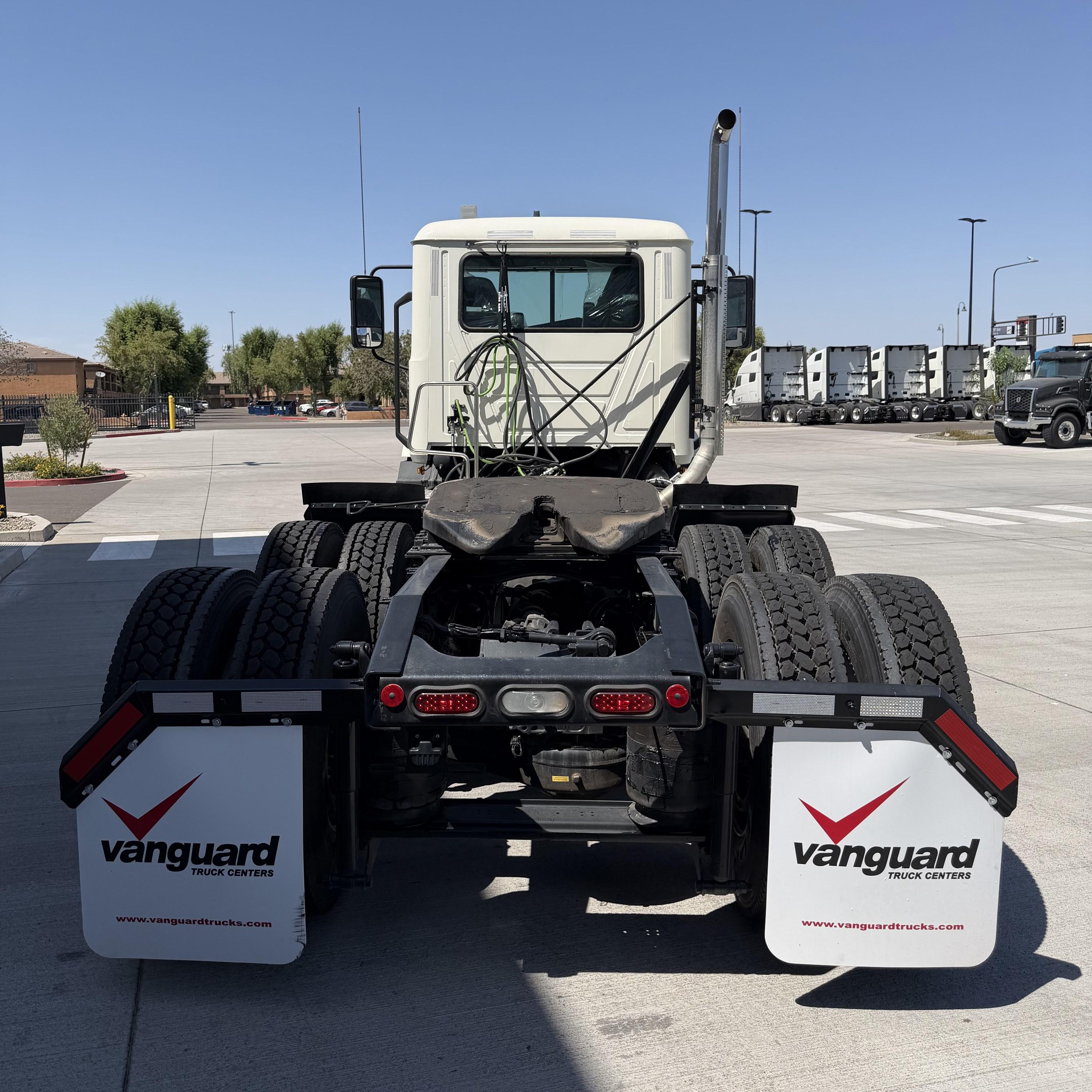 2025 Mack Anthem in PHOENIX, AZ — photo 4
