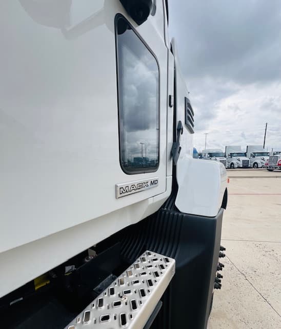 2026 Mack MD in HOUSTON, TX — photo 2