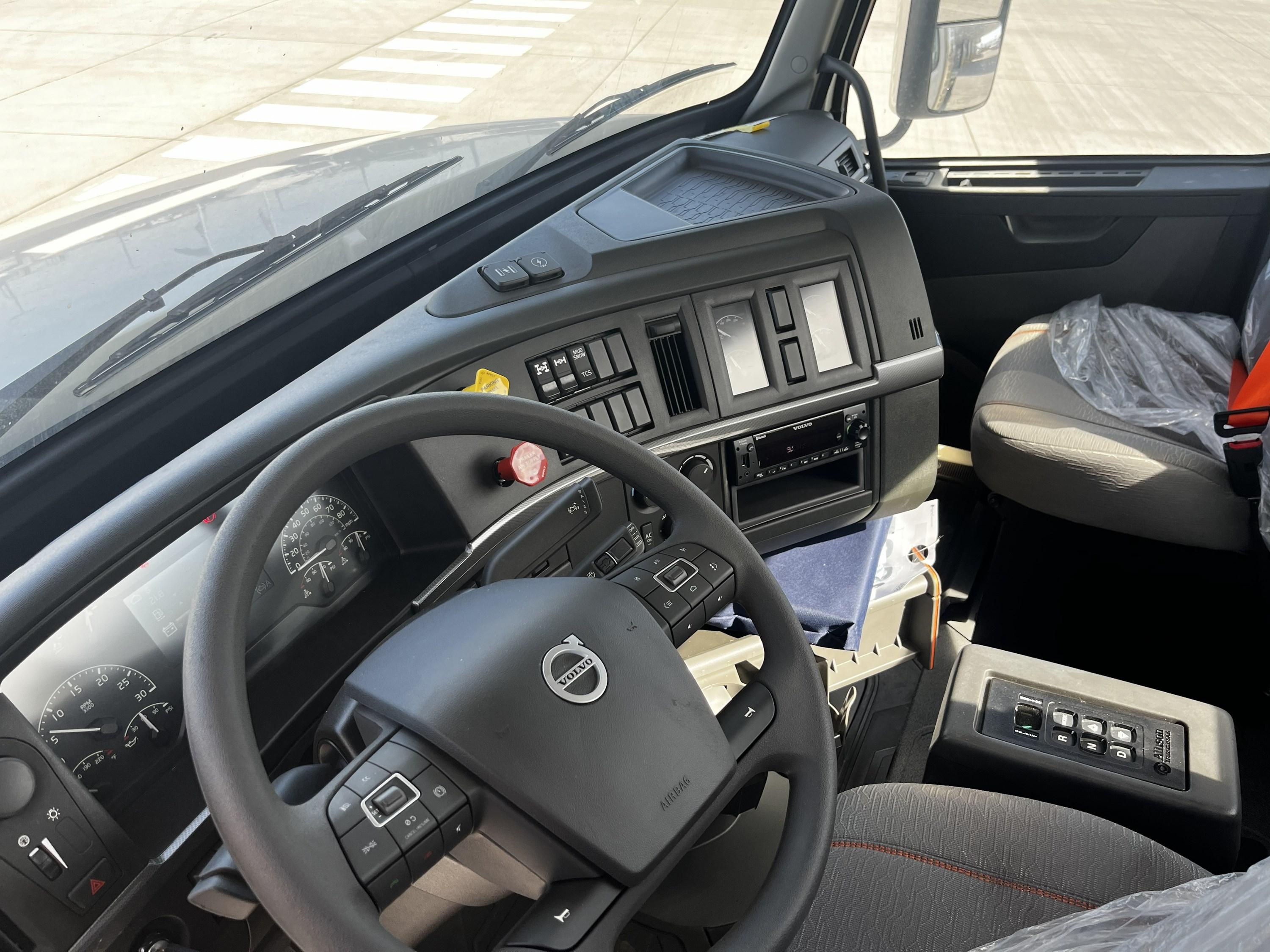 2026 Volvo in PHOENIX, AZ — photo 8