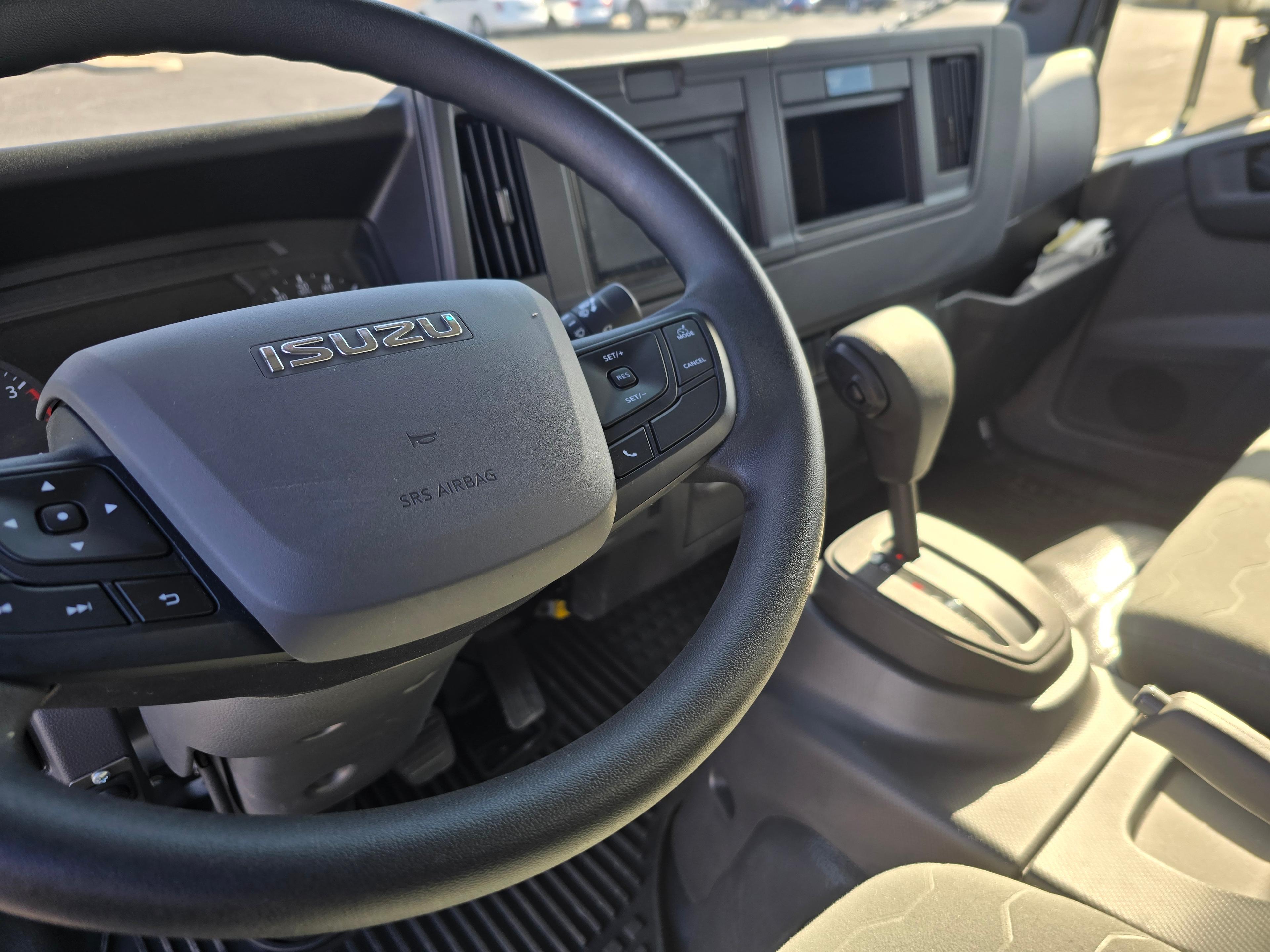 2025 Isuzu NPR in TUCSON, AZ — photo 3