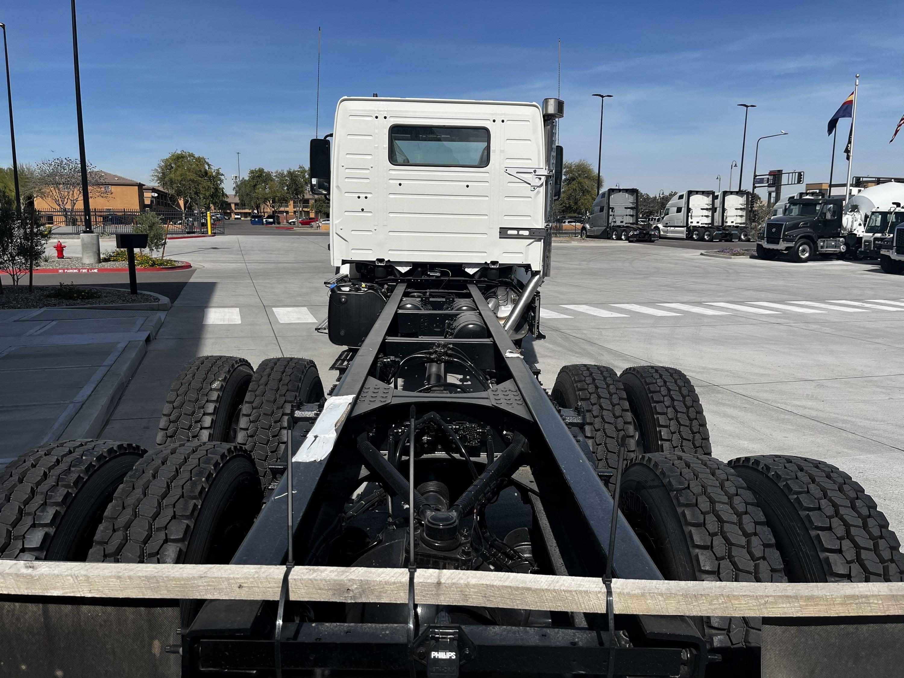 2026 Volvo in PHOENIX, AZ — photo 4