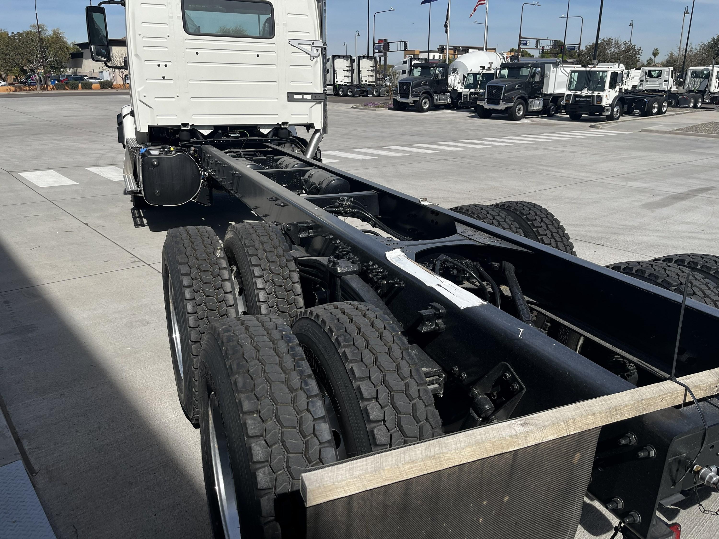 2026 Volvo in PHOENIX, AZ — photo 5