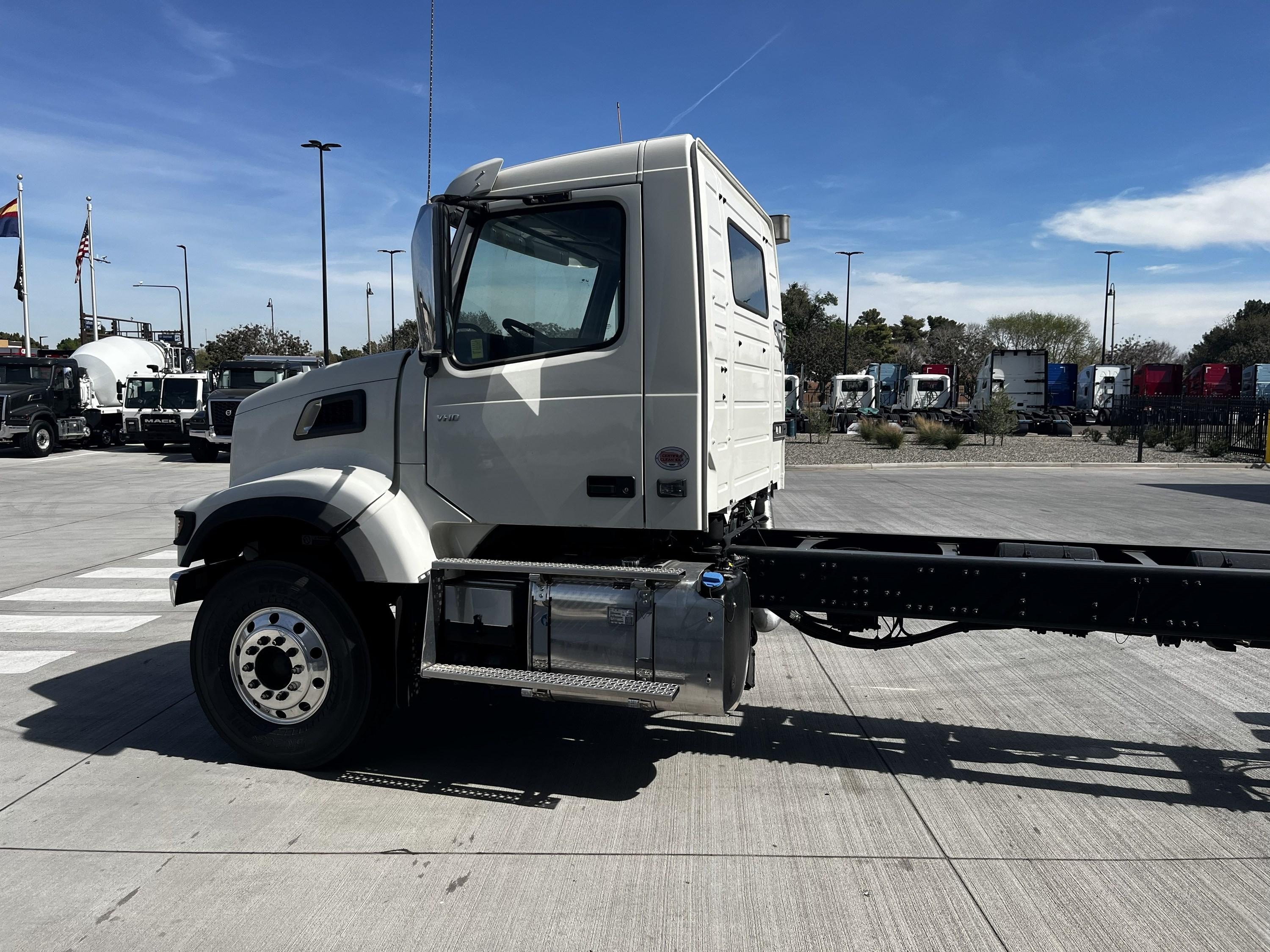 2026 Mack Granite in PHOENIX, AZ — photo 10