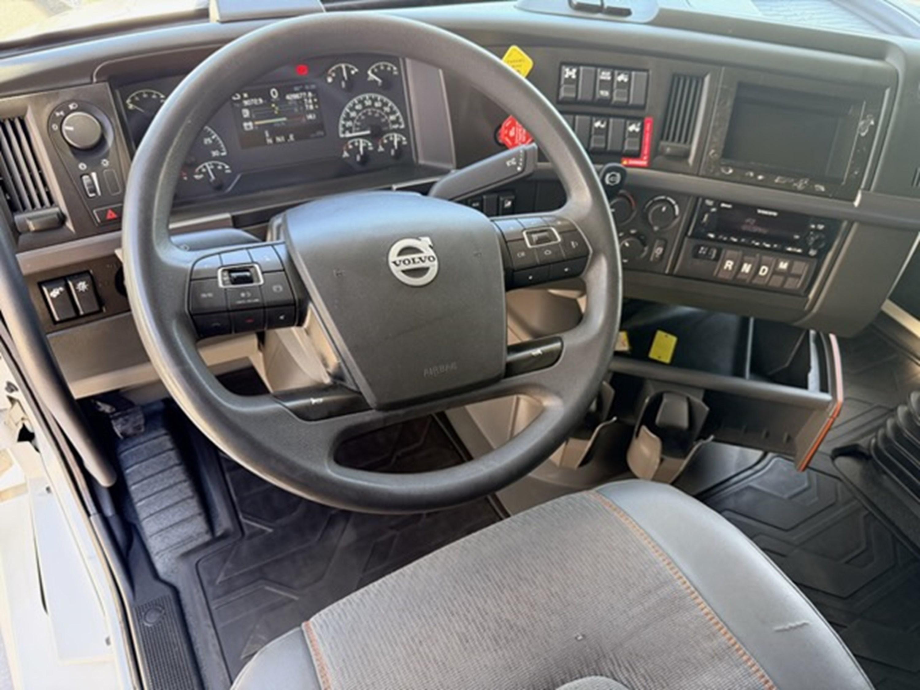 2023 Volvo VNL 760 in ATLANTA (700 & 703), GA — photo 8