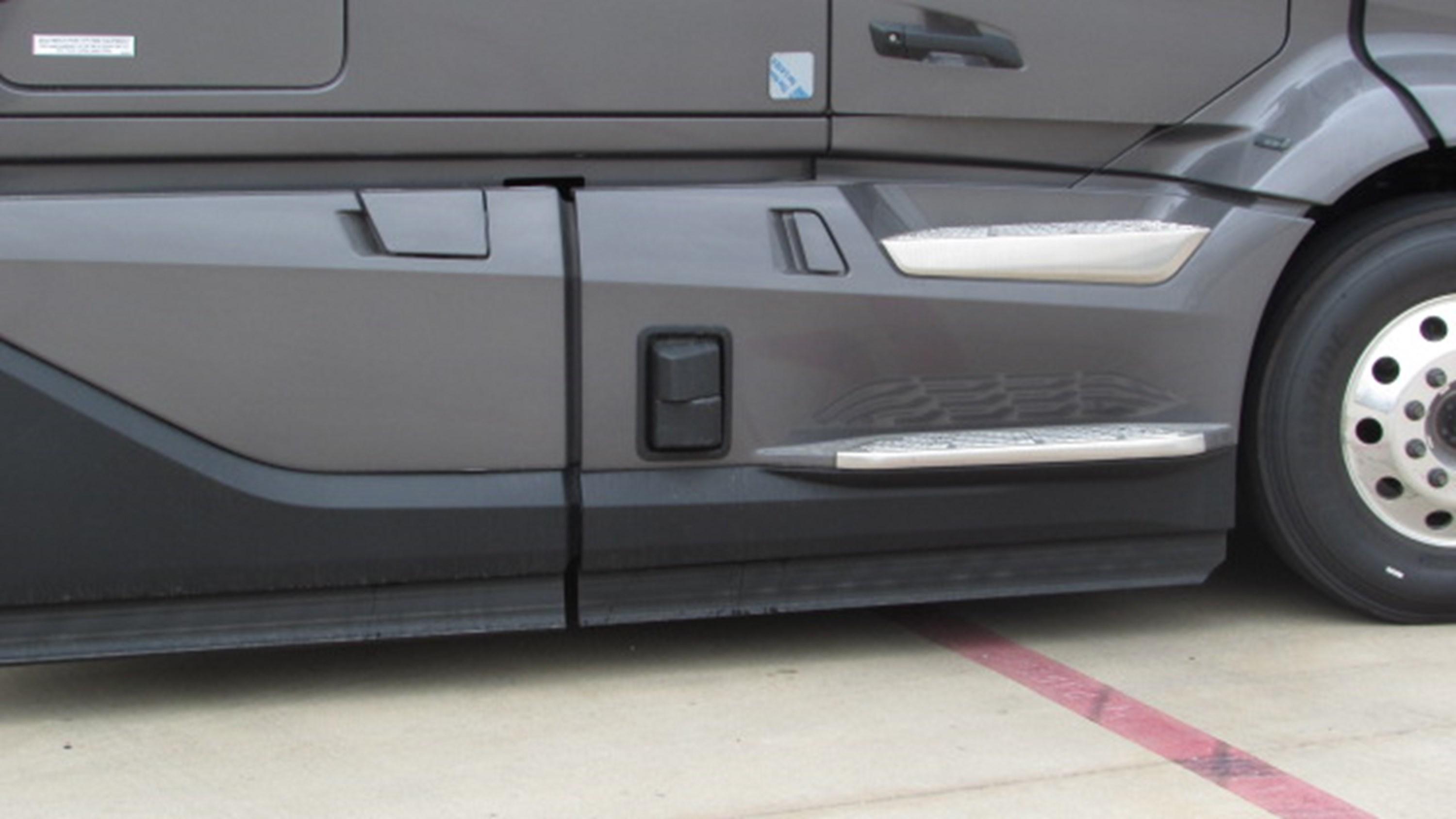 2026 Volvo VNL 860 in HOUSTON, TX — photo 4
