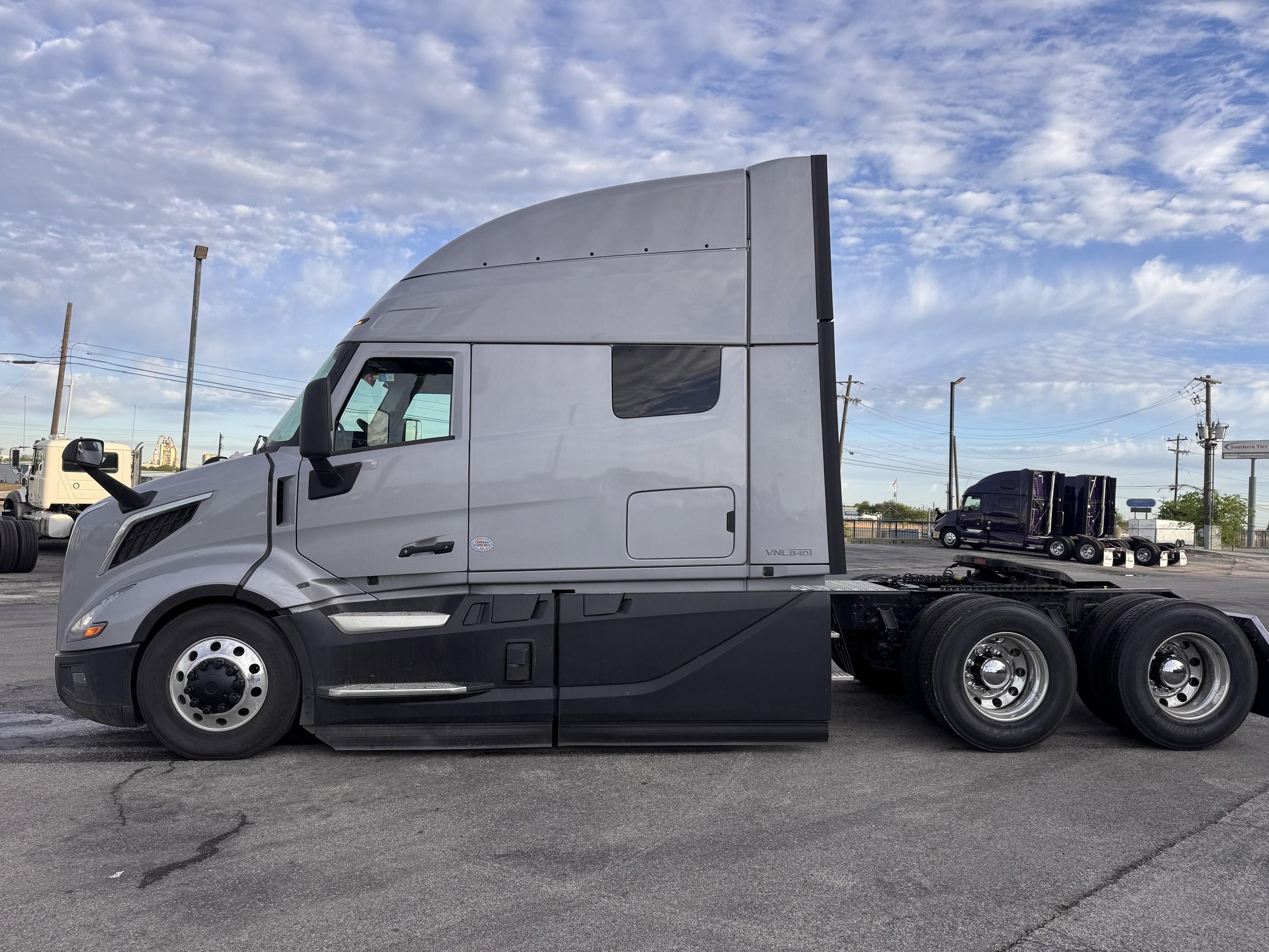 2026 Volvo in AUSTIN, TX — photo 7