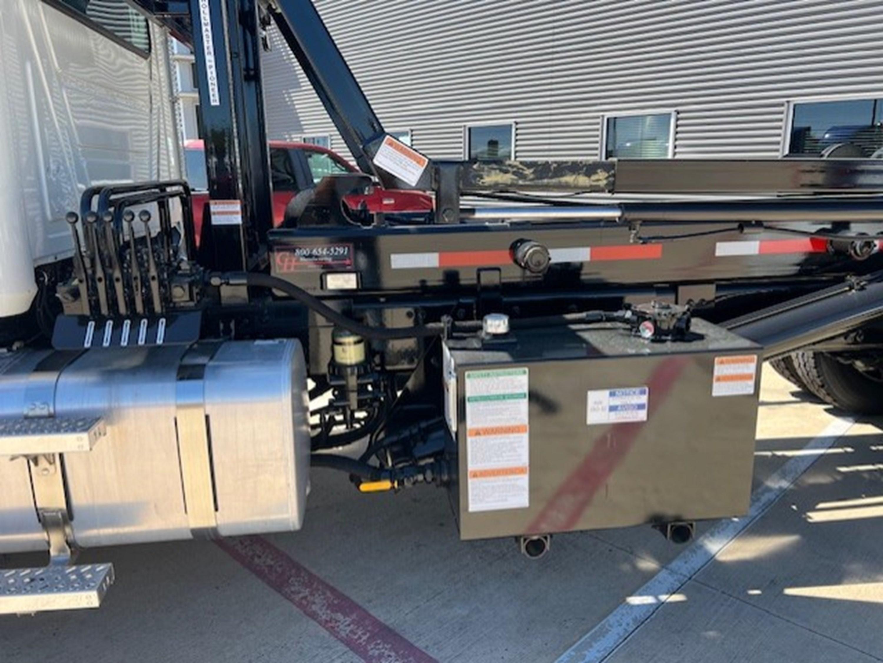 2026 Mack in HOUSTON, TX — photo 7