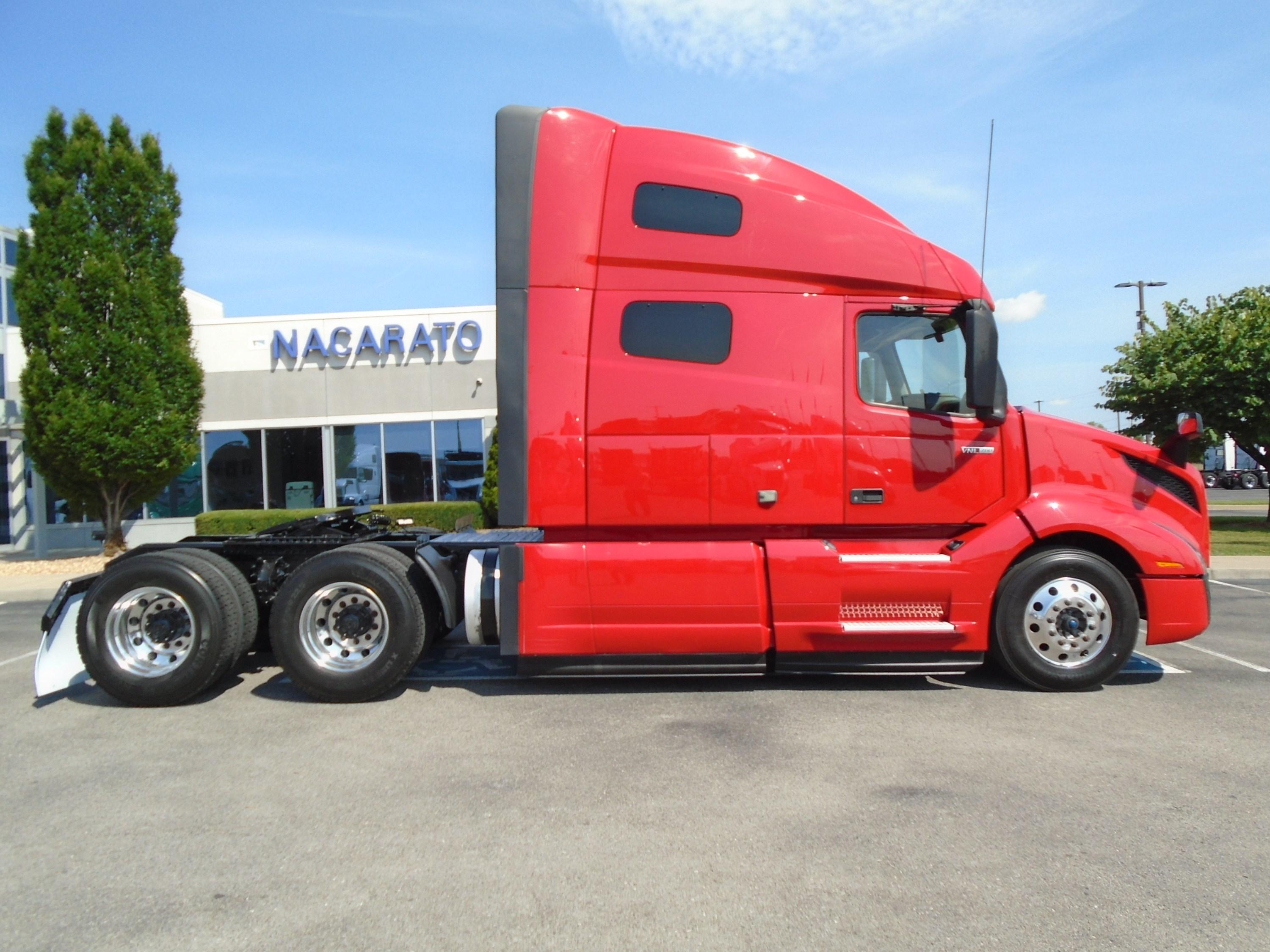 2022 Volvo VNL 760 in CLARKSVILLE, TN — photo 4
