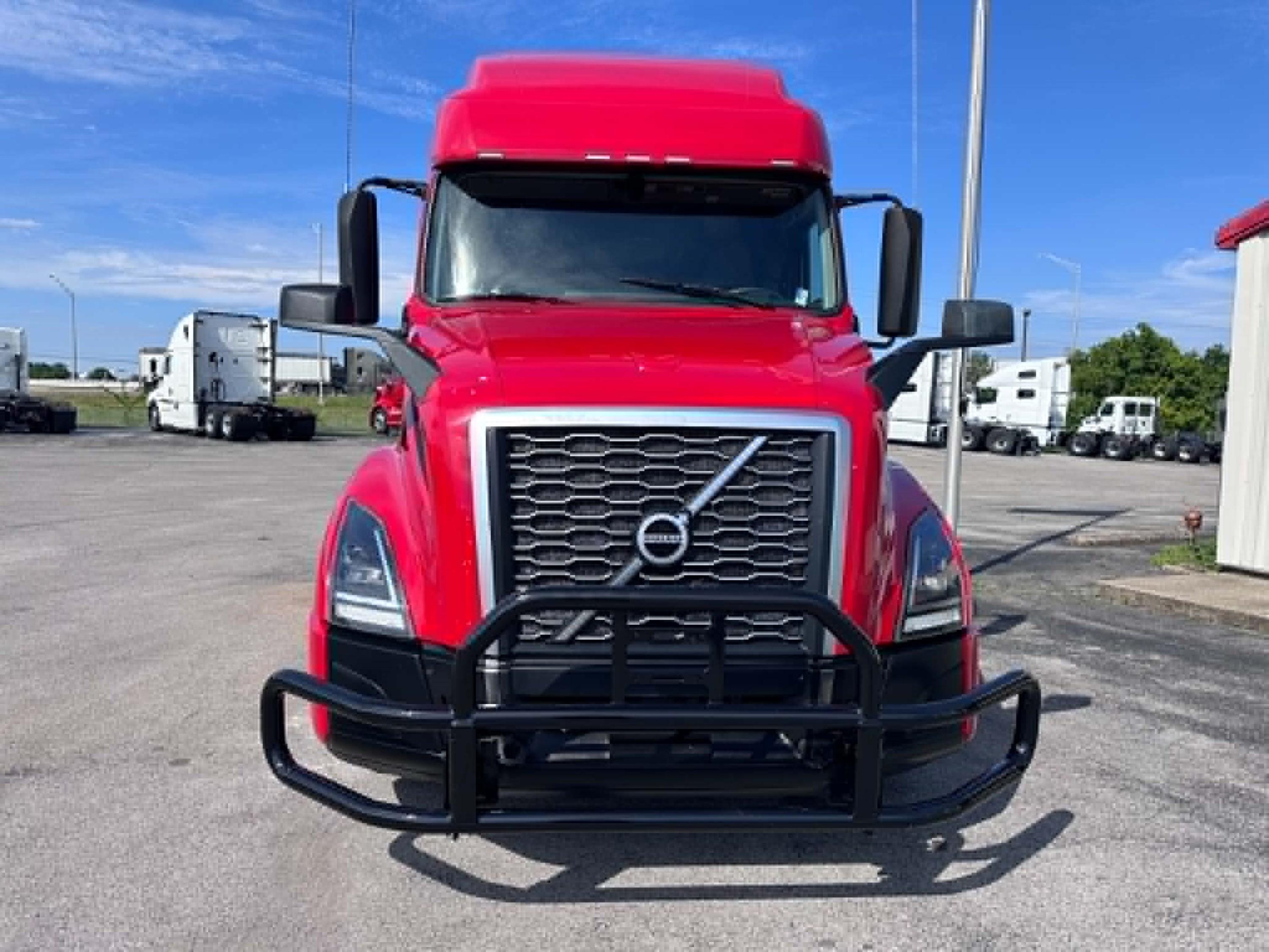 2022 Volvo VNL 760 in FRANKLIN, KY — photo 2