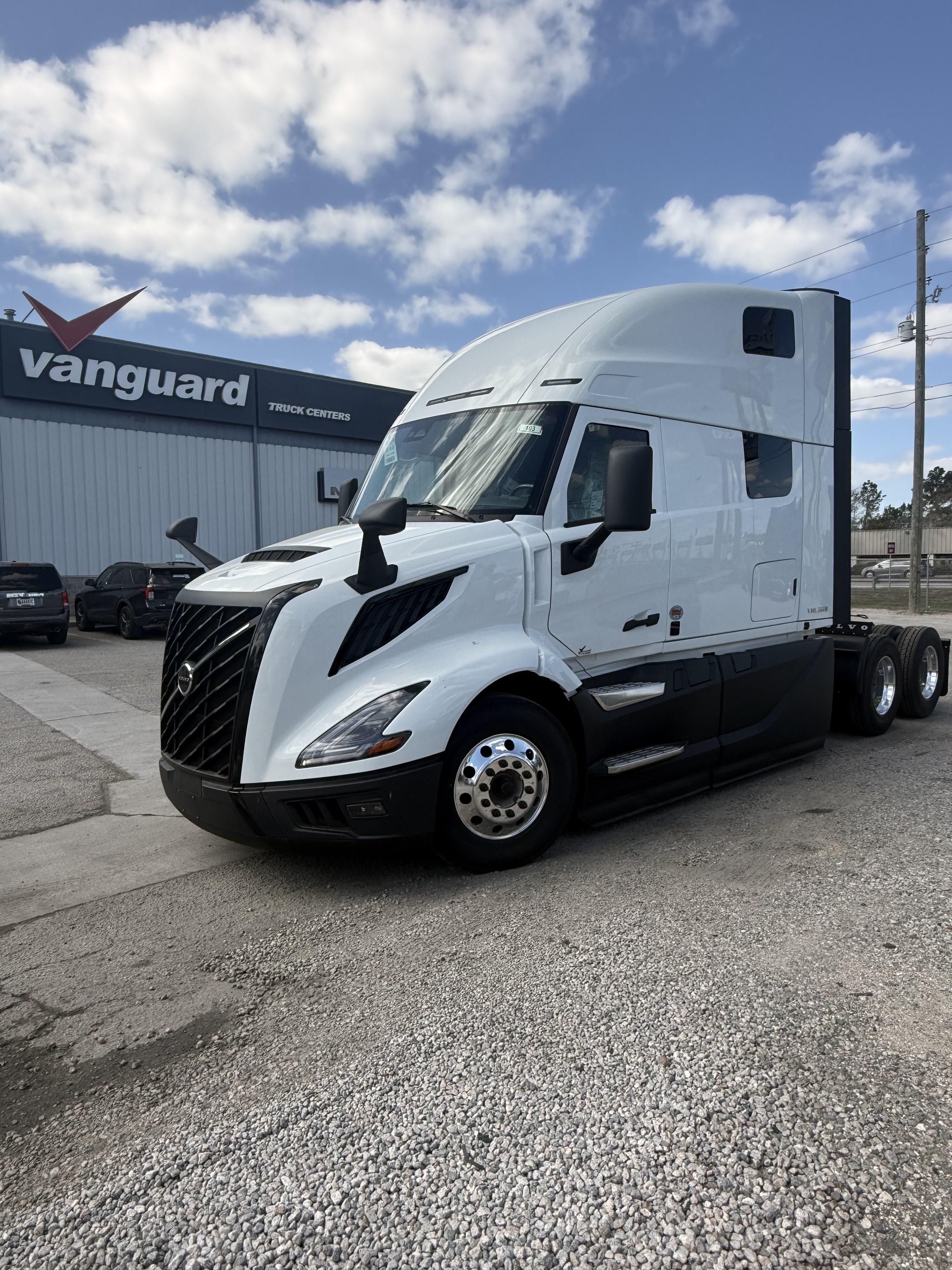 2027 Volvo VNL 860