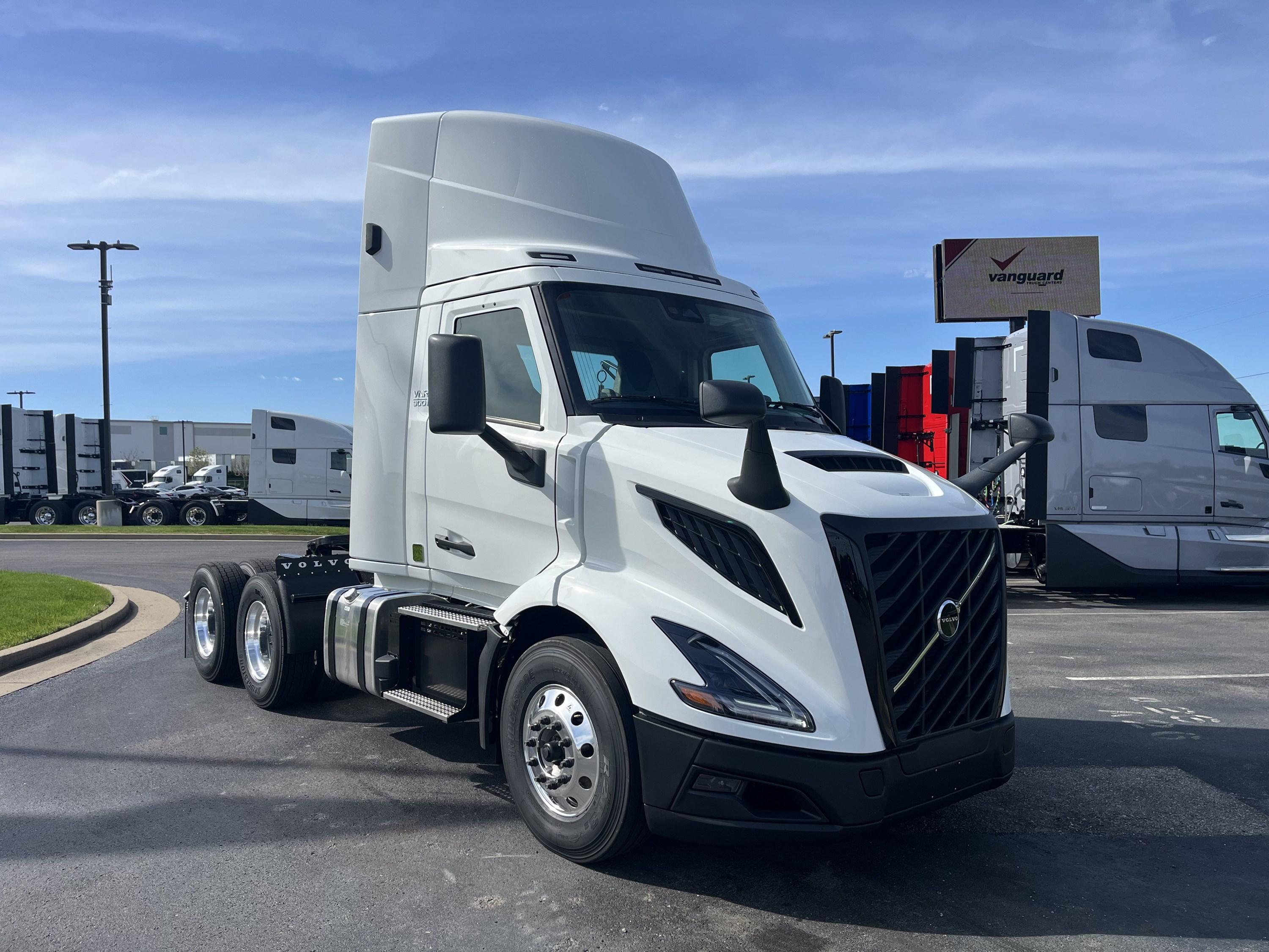 2027 Volvo VNR 640