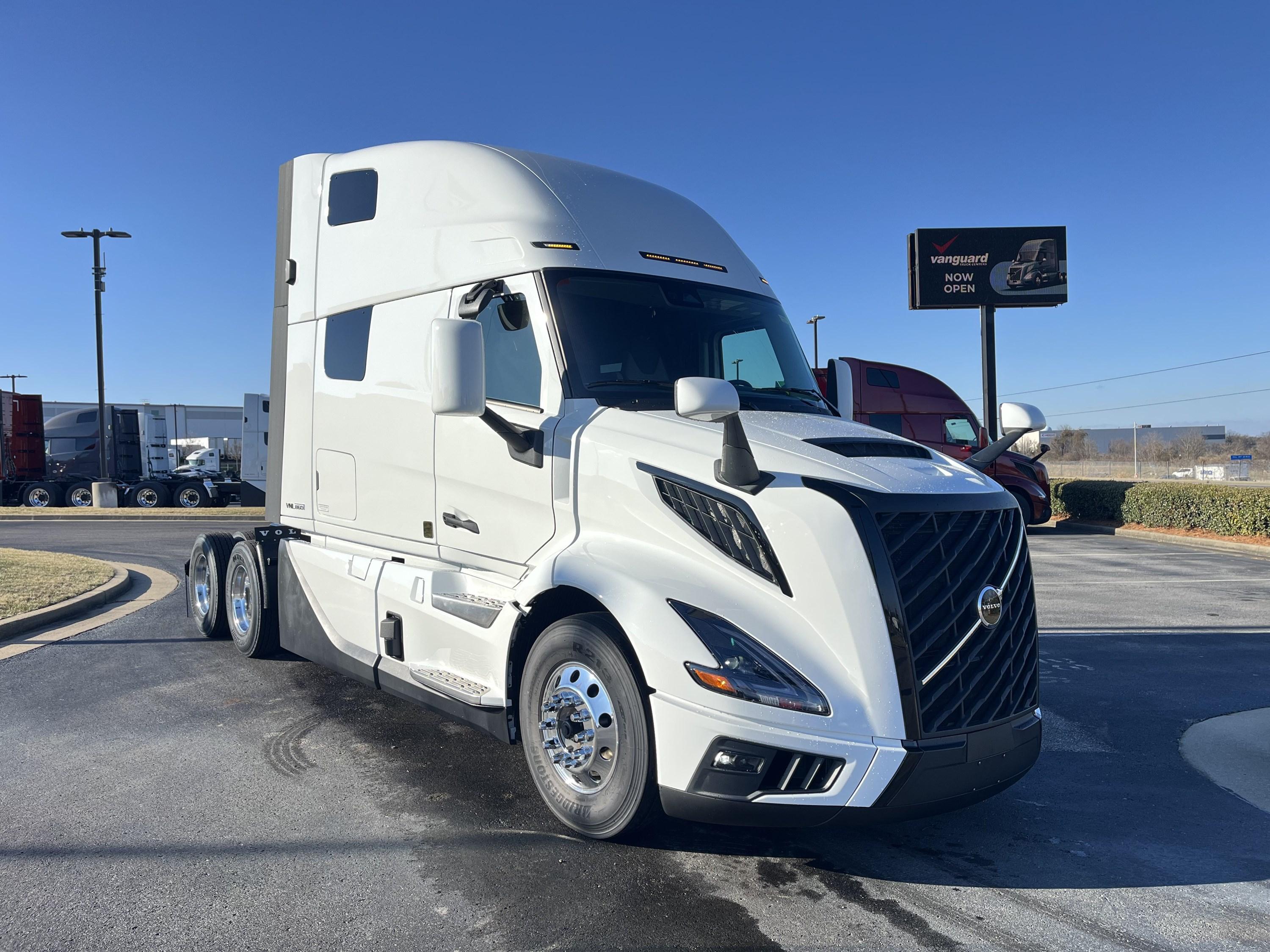 2027 Volvo VNL 860
