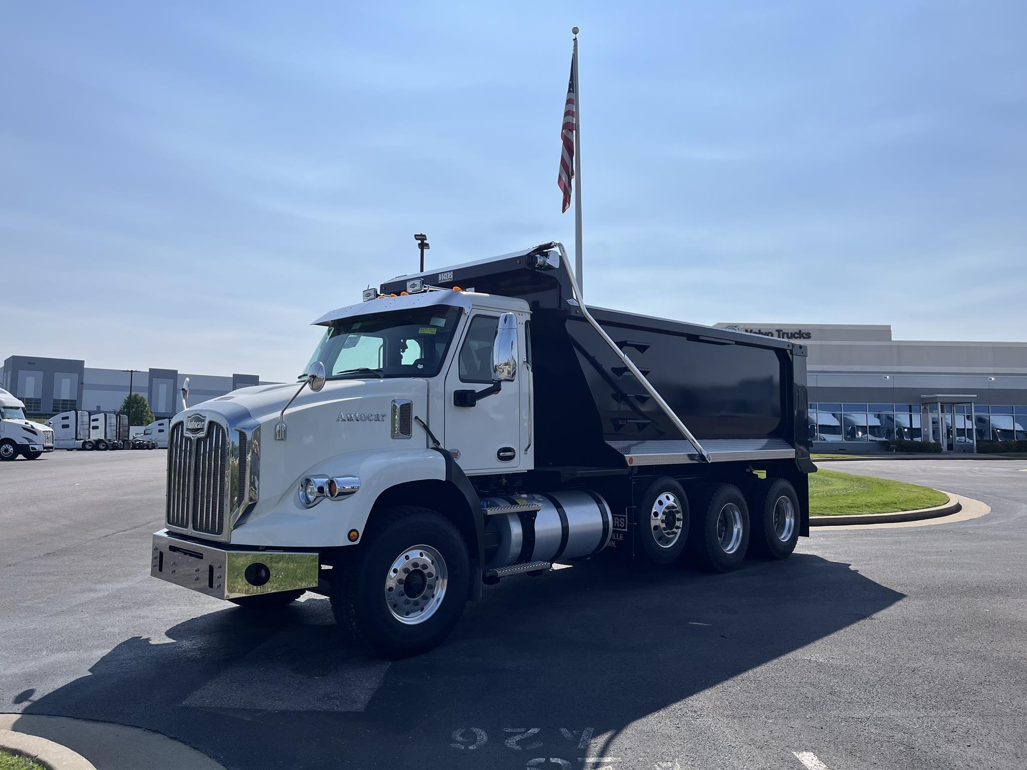 2024 Autocar DC-64 in LA VERGNE, TN — photo 7