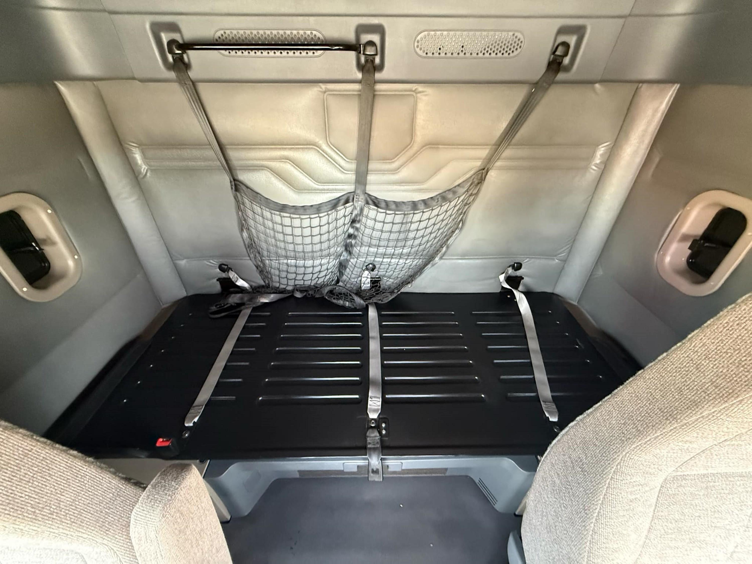 2016 Freightliner Cascadia — photo 15