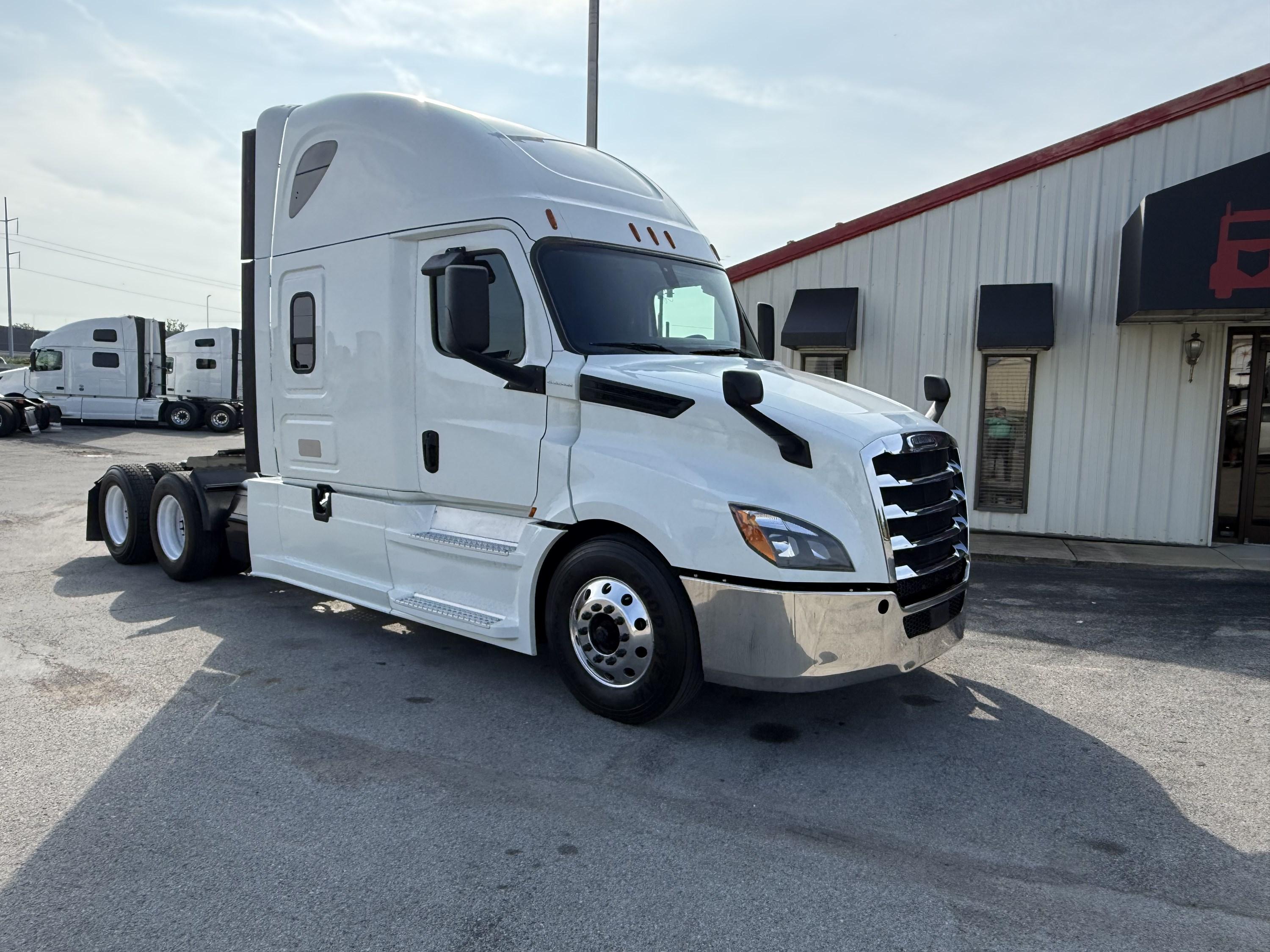 2020 Freightliner Cascadia