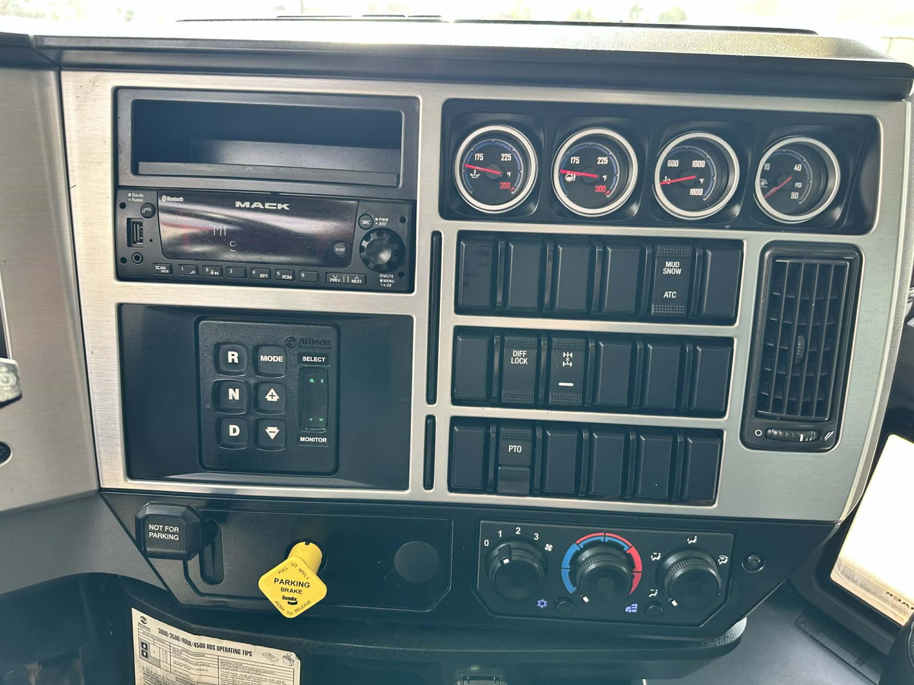 2024 Mack Granite in LA VERGNE, TN — photo 10