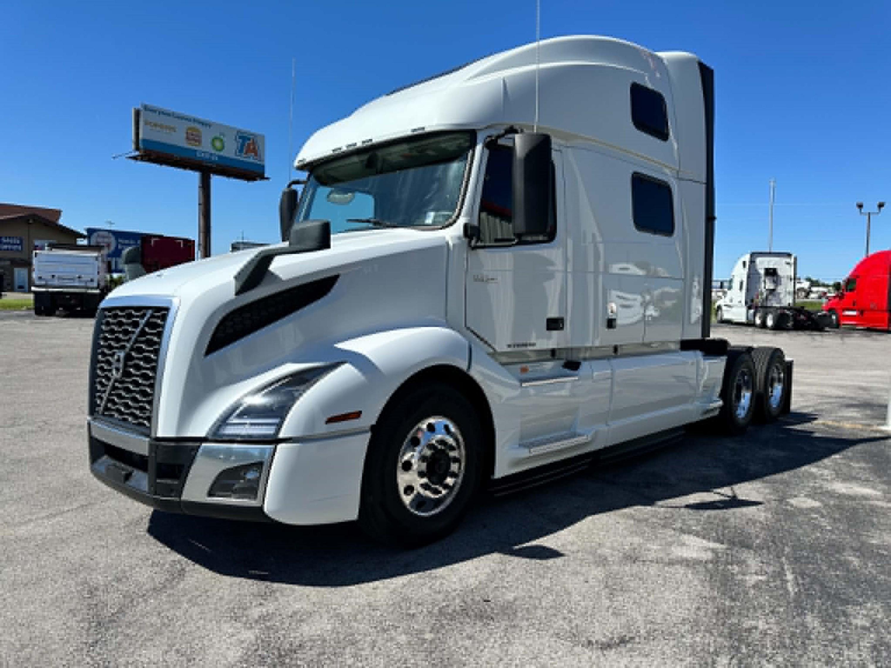 2024 Volvo VNL 860 in FRANKLIN, KY — photo 3