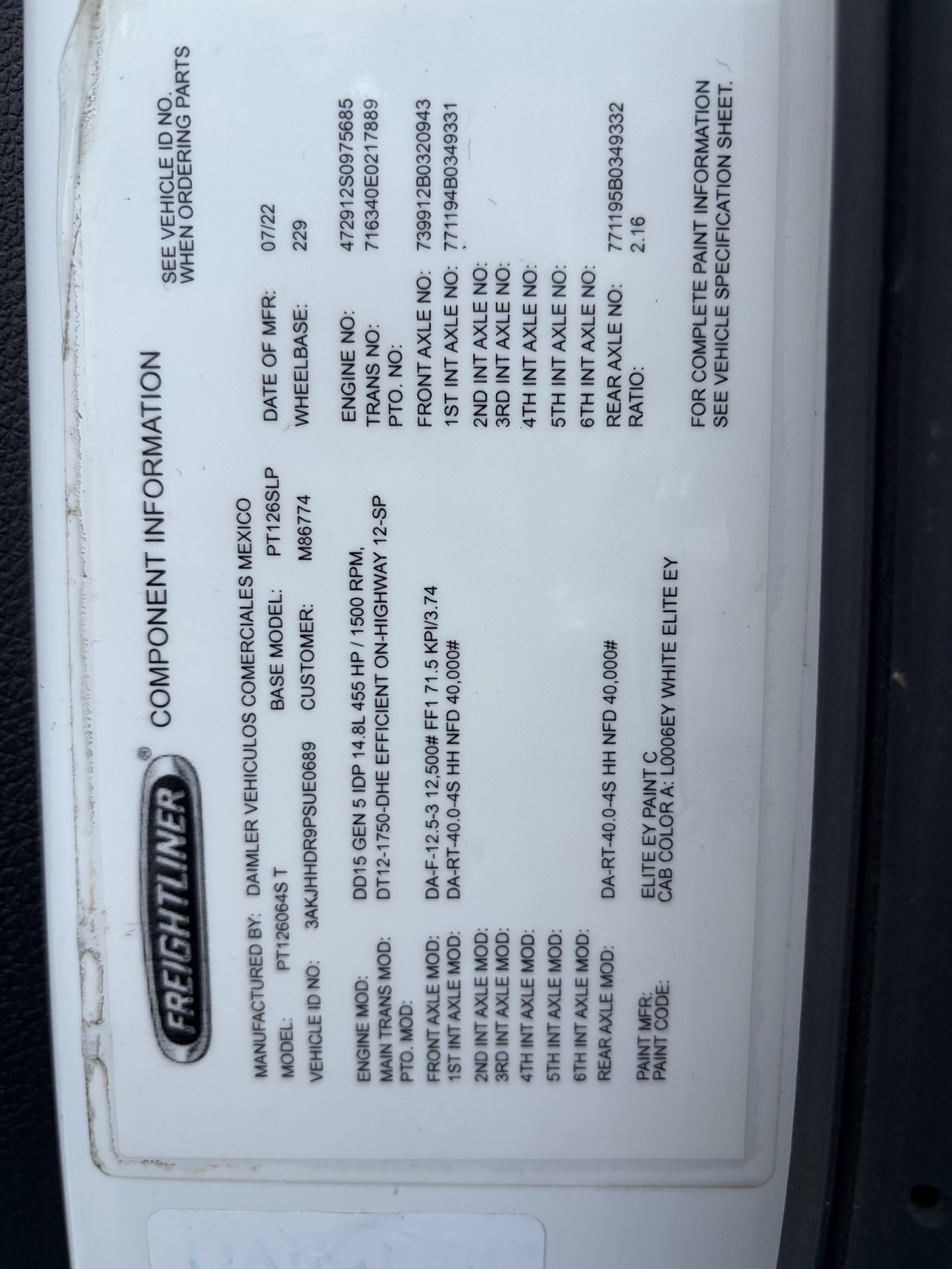 2023 Freightliner Cascadia in GA — photo 9