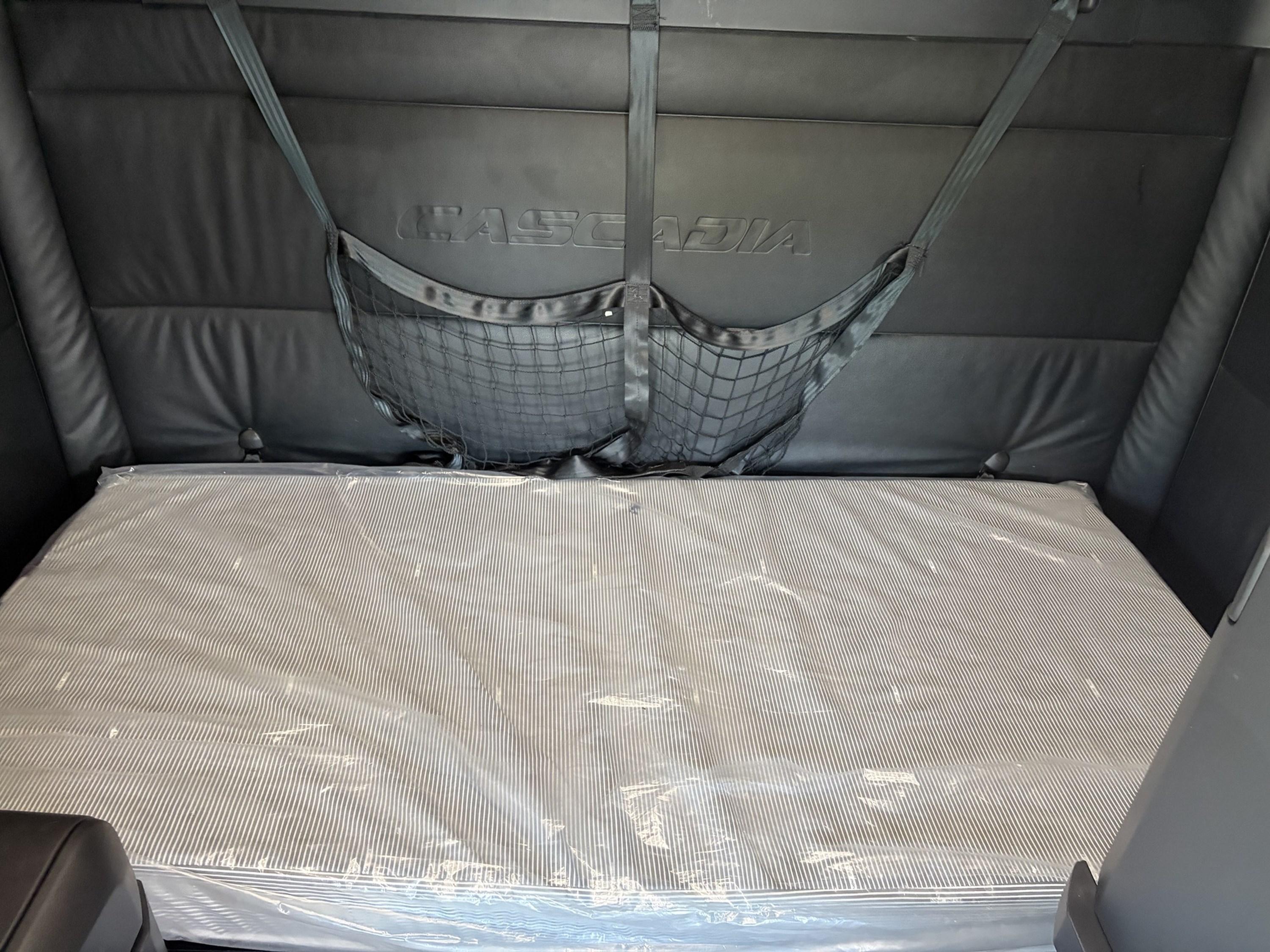 2023 Freightliner Cascadia in GA — photo 15