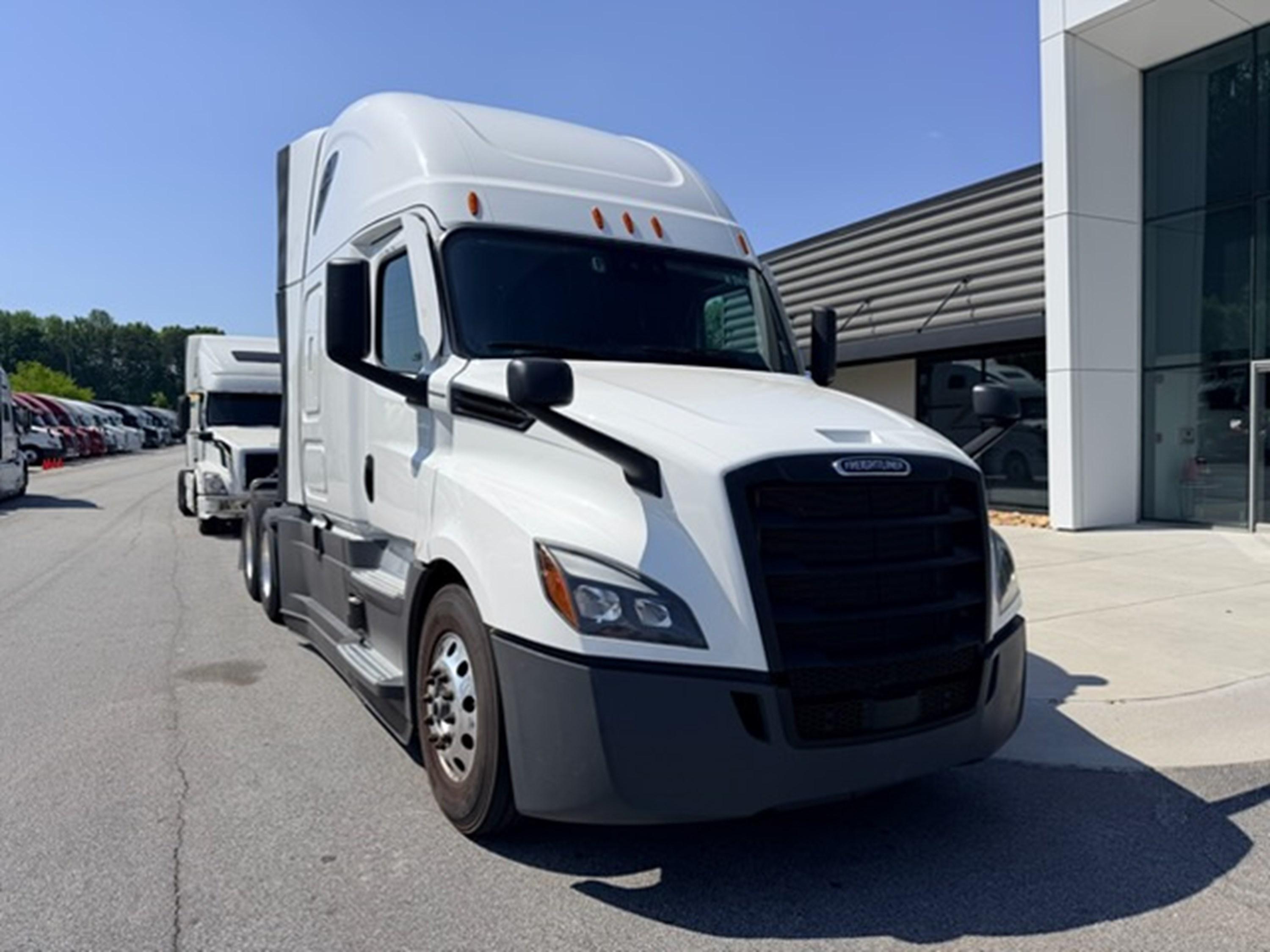 2024 Freightliner Cascadia