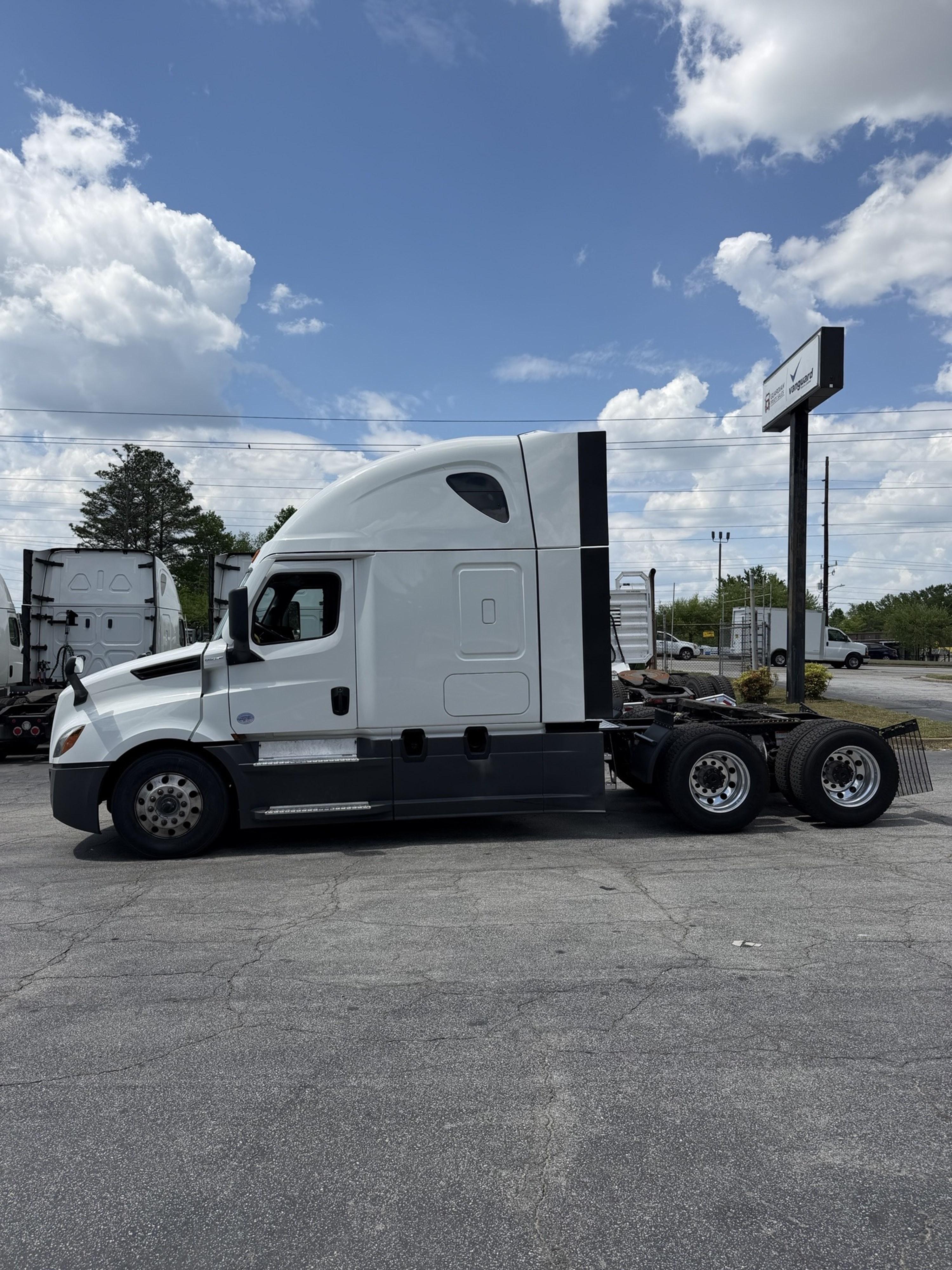 2024 Freightliner Cascadia in GUARDIAN ATLANTA — photo 2