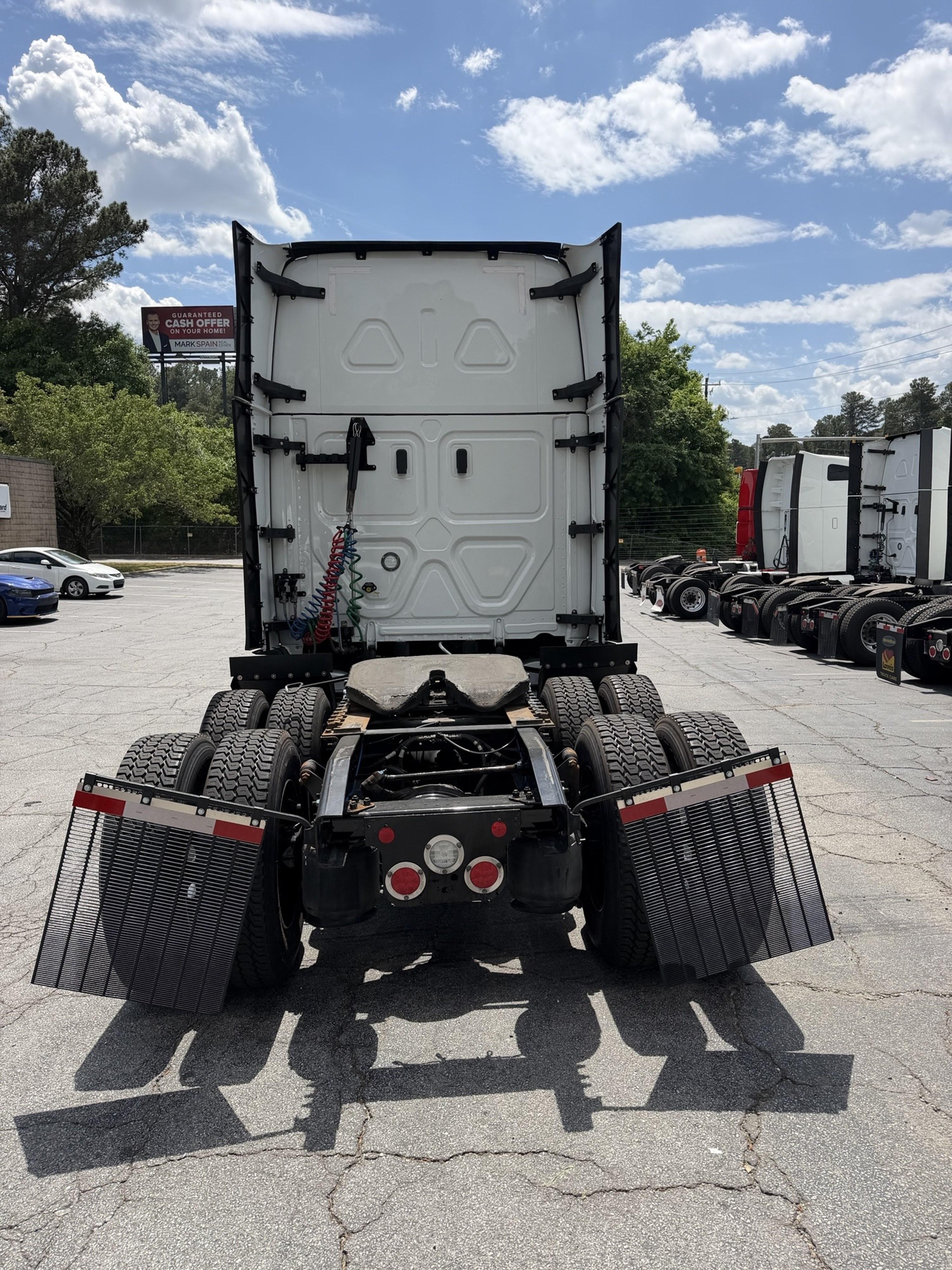 2024 Freightliner Cascadia in GUARDIAN ATLANTA — photo 5
