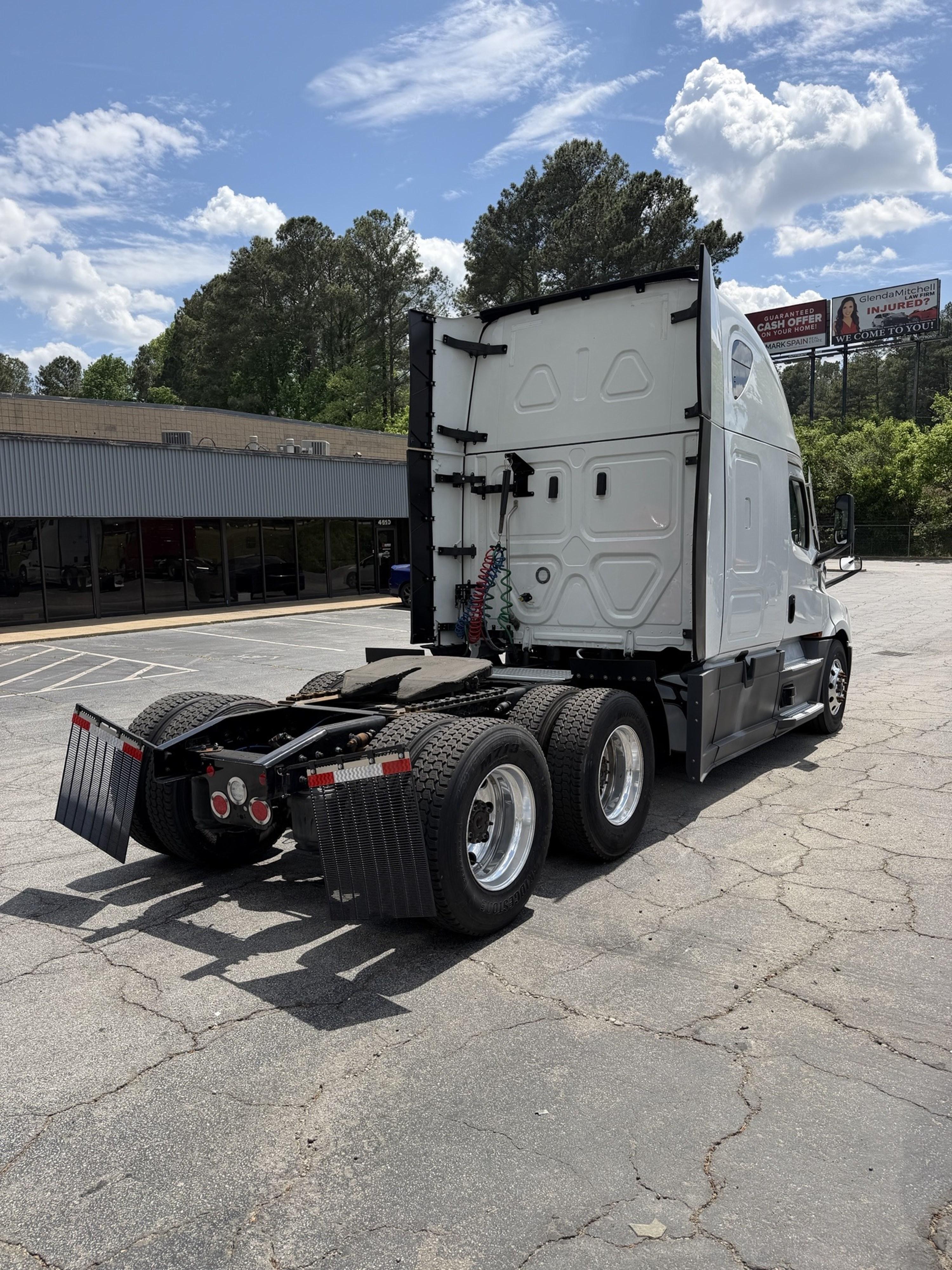 2024 Freightliner Cascadia in GUARDIAN ATLANTA — photo 6