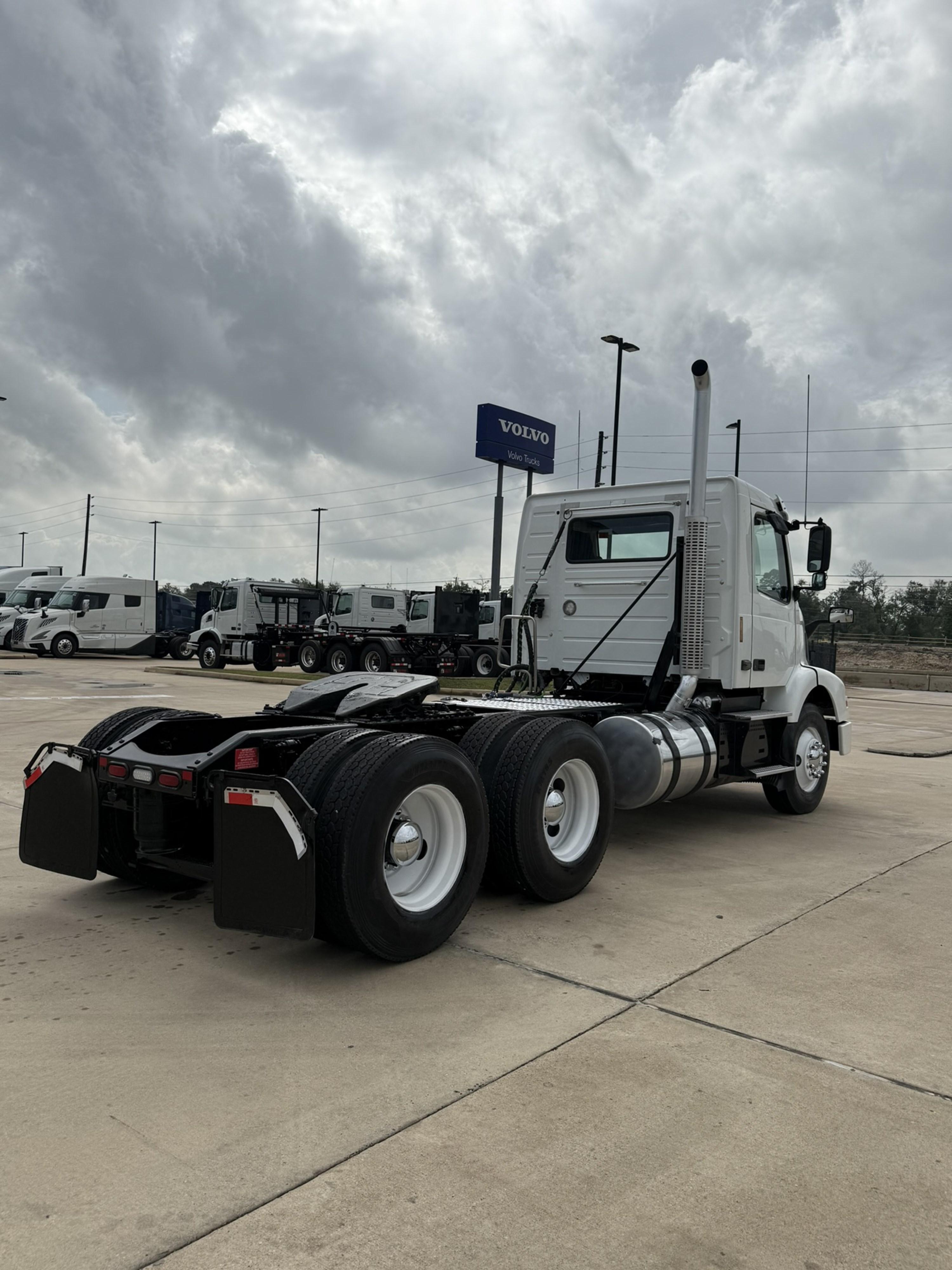 2018 Volvo in HOUSTON, TX — photo 7